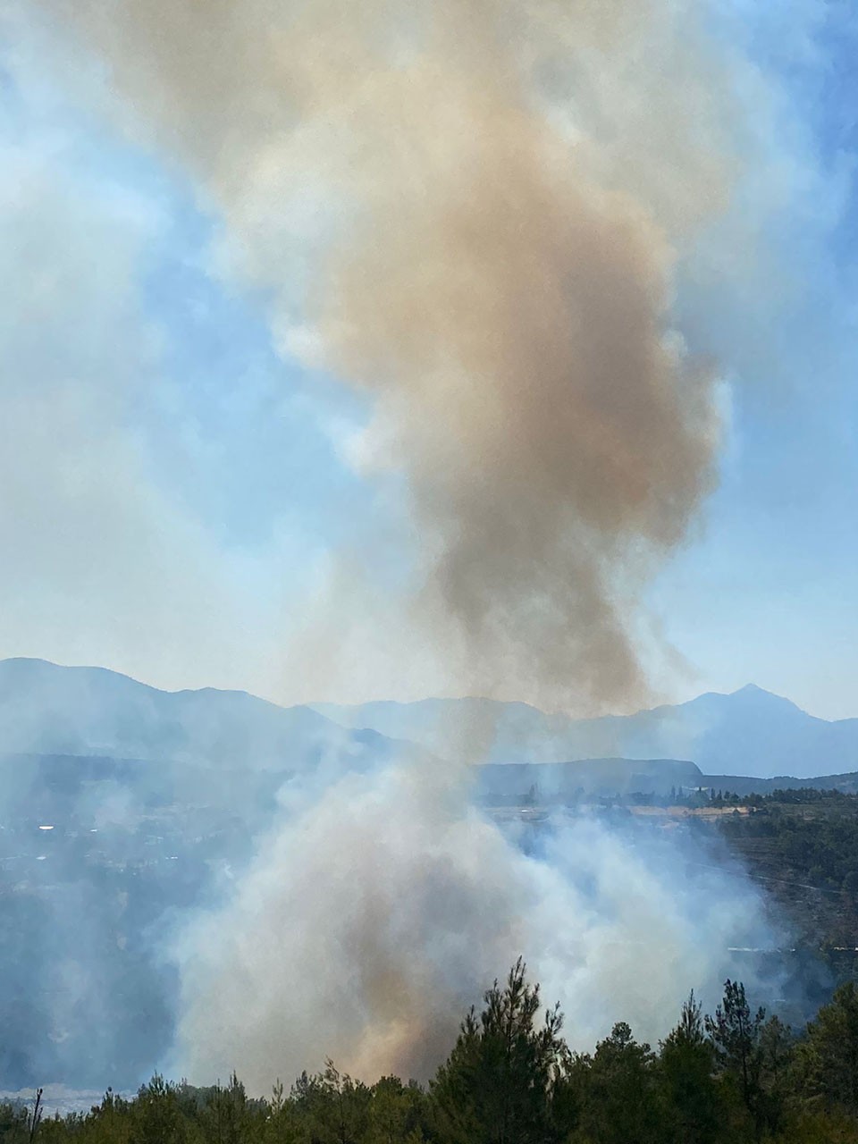 Antalya'nın Kaş ilçesinde orman yangını