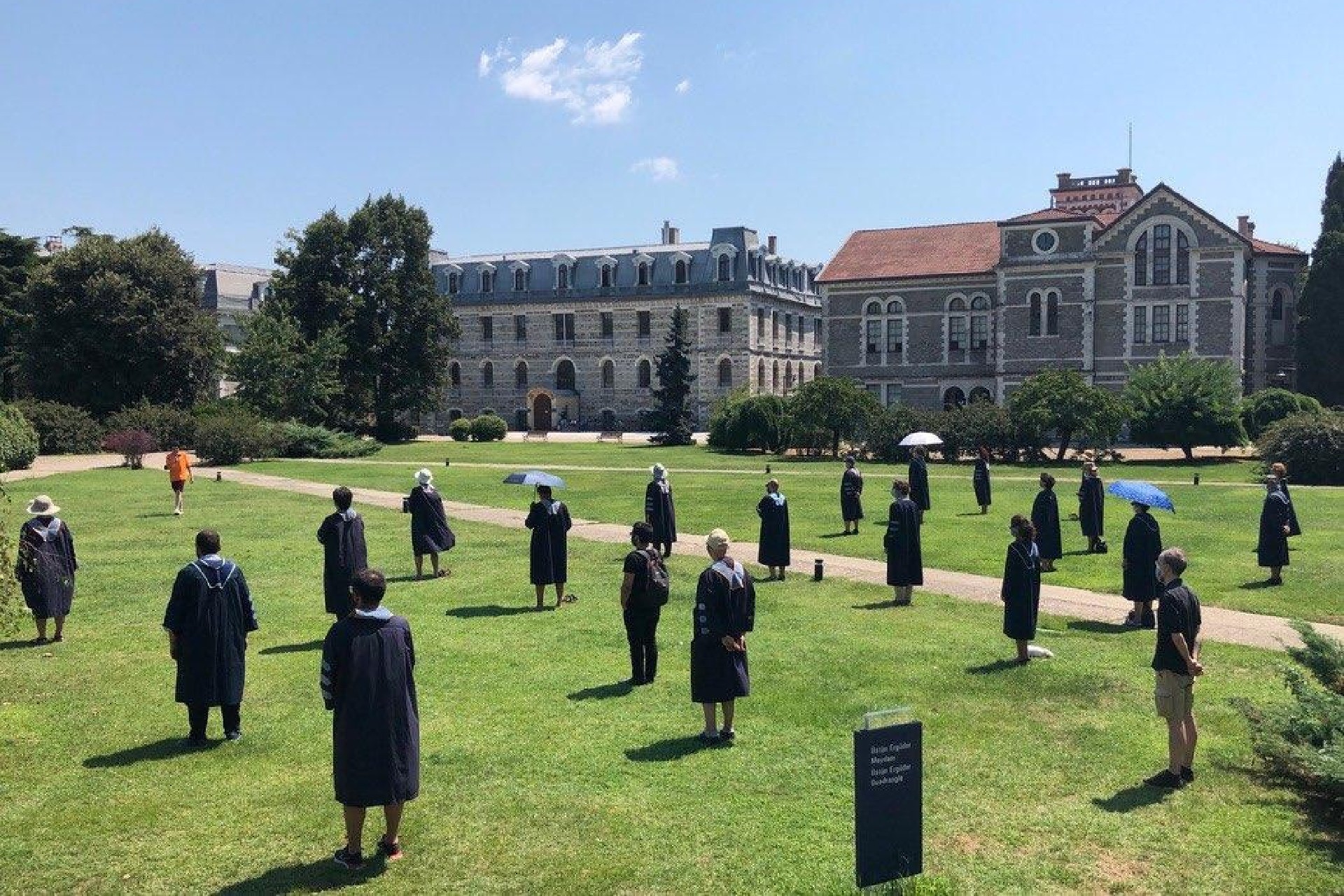 Boğaziçi Üniversitesi akademisyenleri