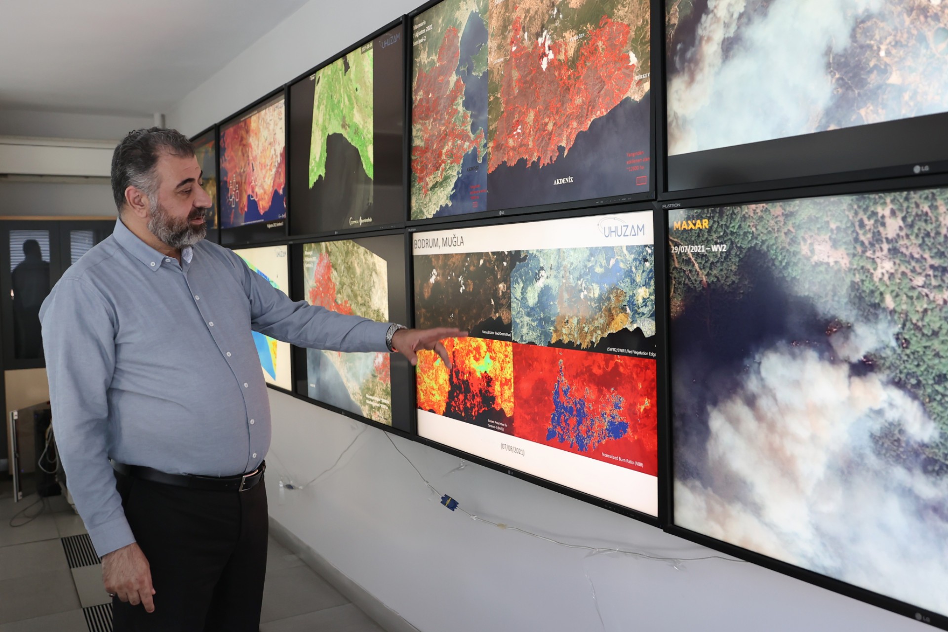 İTÜ UHUZAM Müdürü ve İTÜ İnşaat Fakültesi Geomatik Mühendisliği Bölüm Başkanı Prof. Dr. Mustafa Yanalak