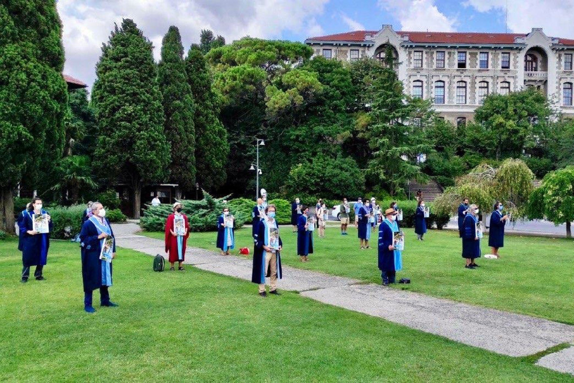 Boğaziçi Üniversitesi Akademisyenleri