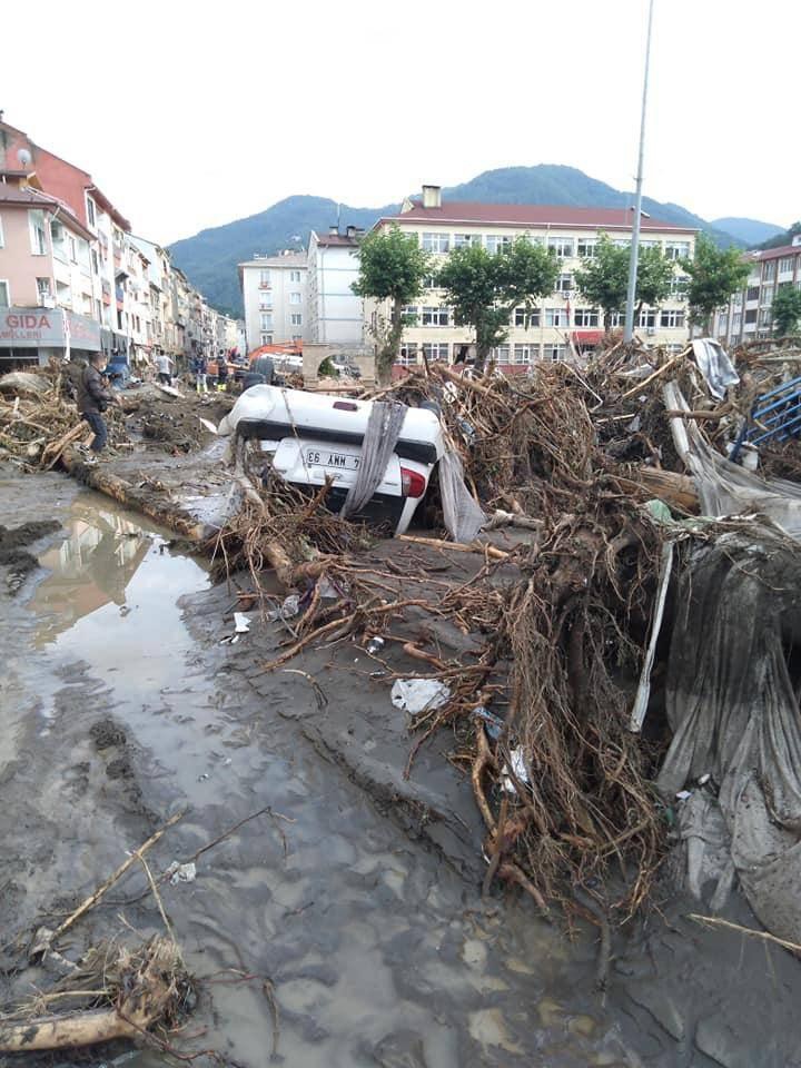 Kastamonu'nun Bozkurt ilçesinde meydana gelen selin ardından çekilmiş bir fotoğraf.