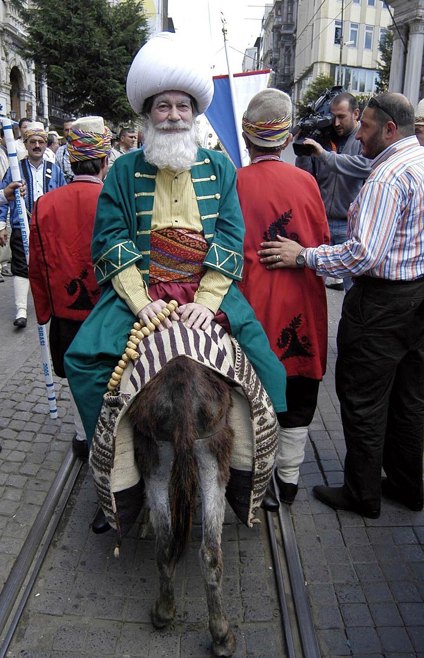 Tiyatrocu Ferhan Şensoy