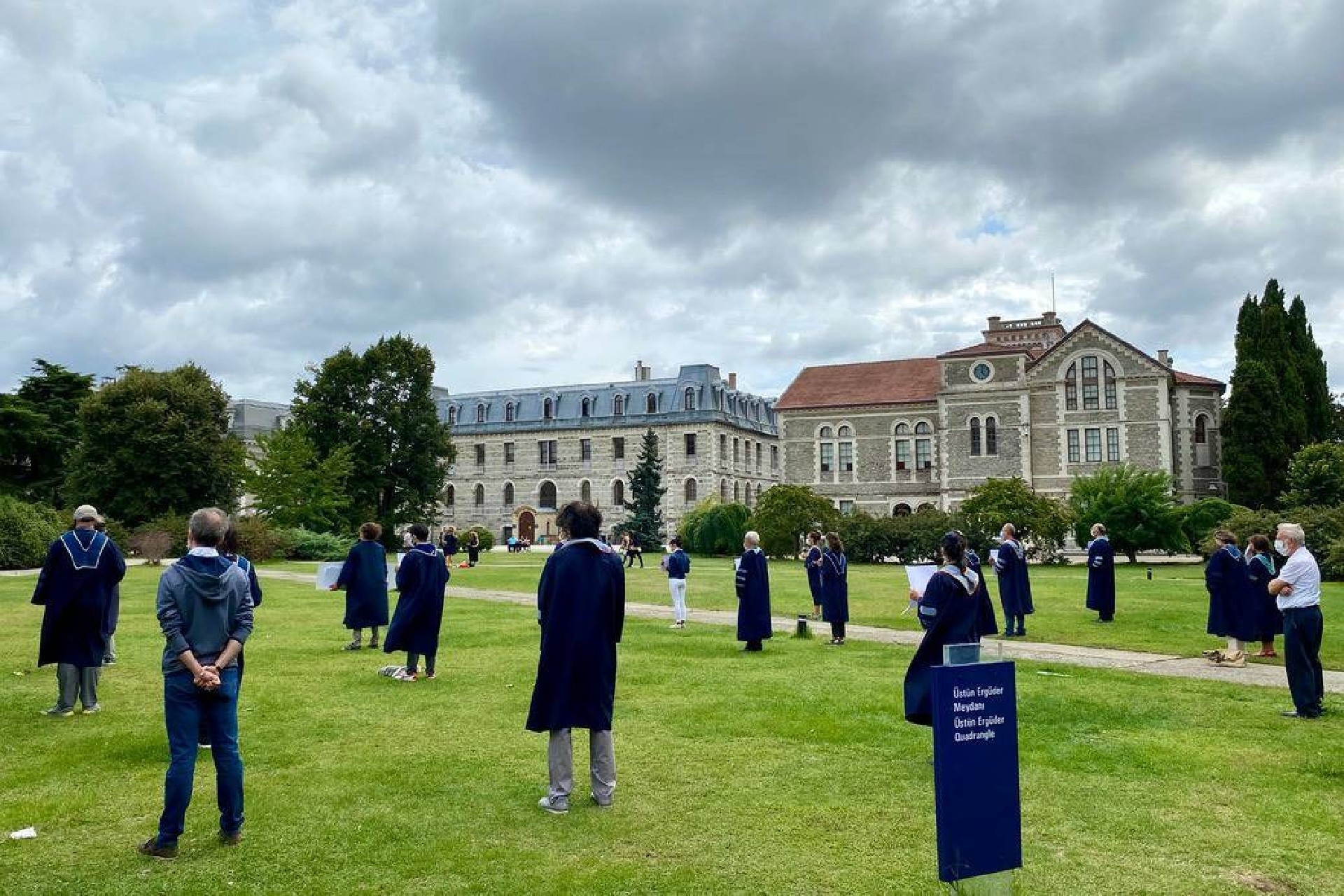 Boğaziçi Üniversitesi akademisyenleri 