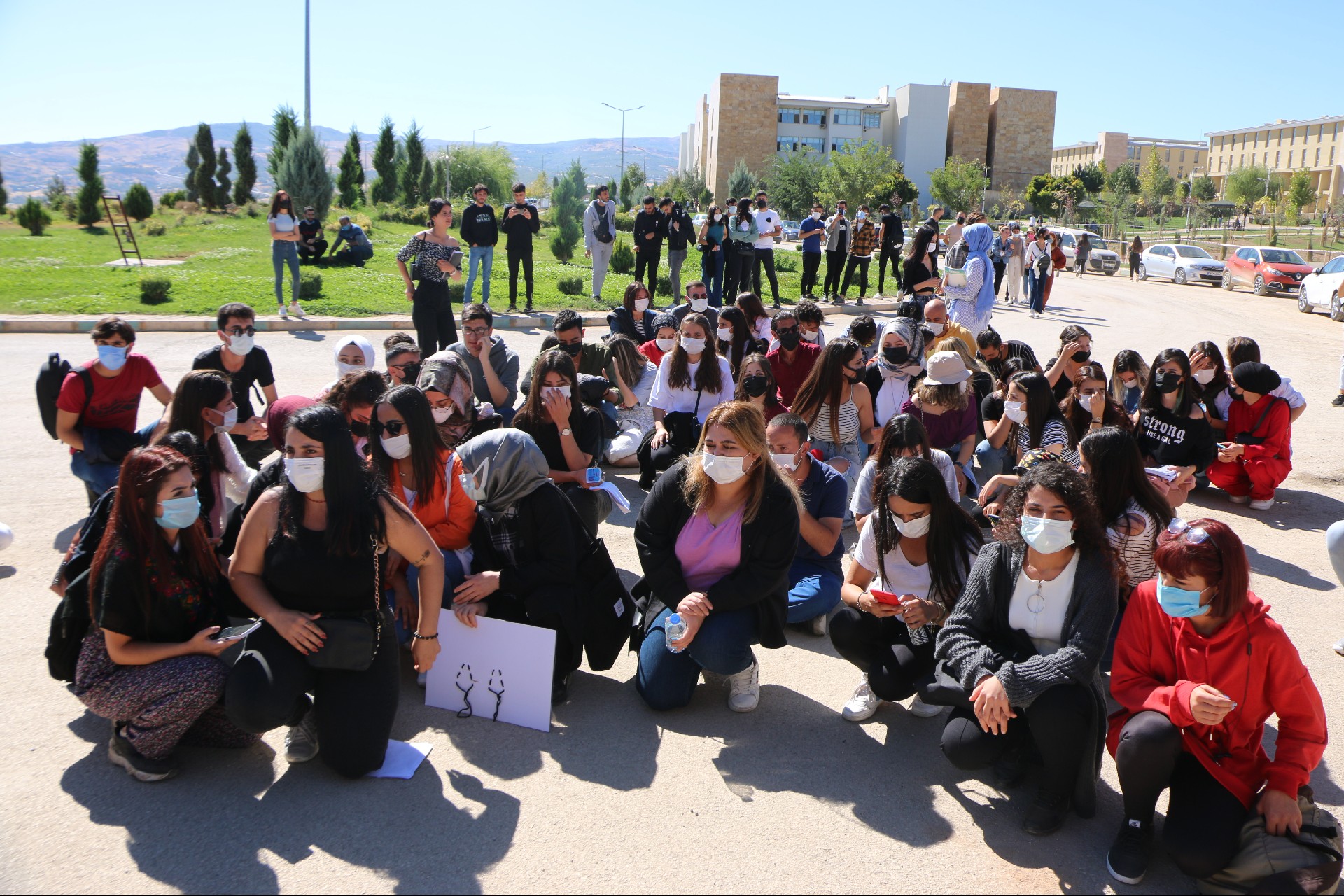 Munzur Üniversitesi öğrencileri 