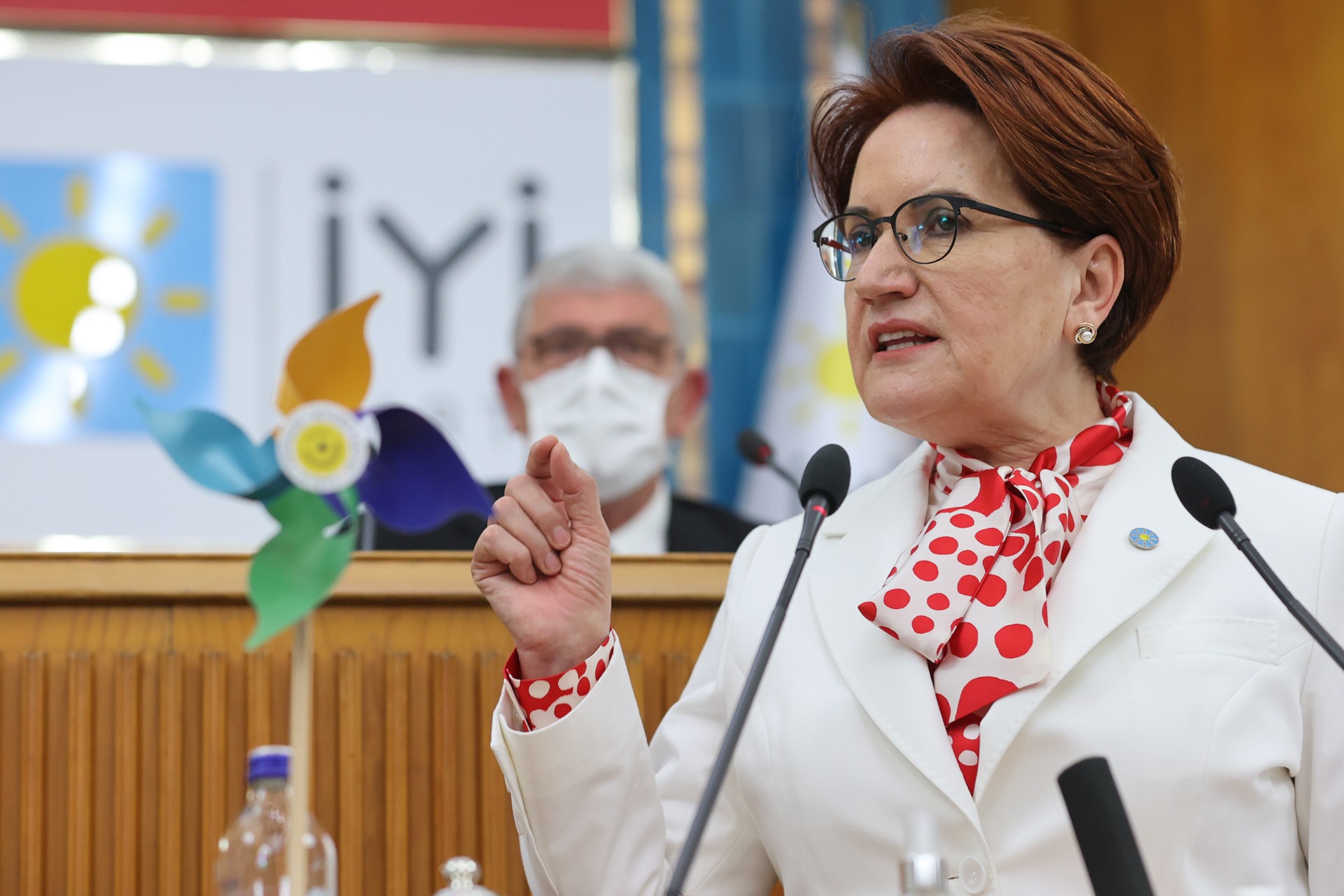 Meral Akşener, İYİ Parti grup toplantısında konuşurken.