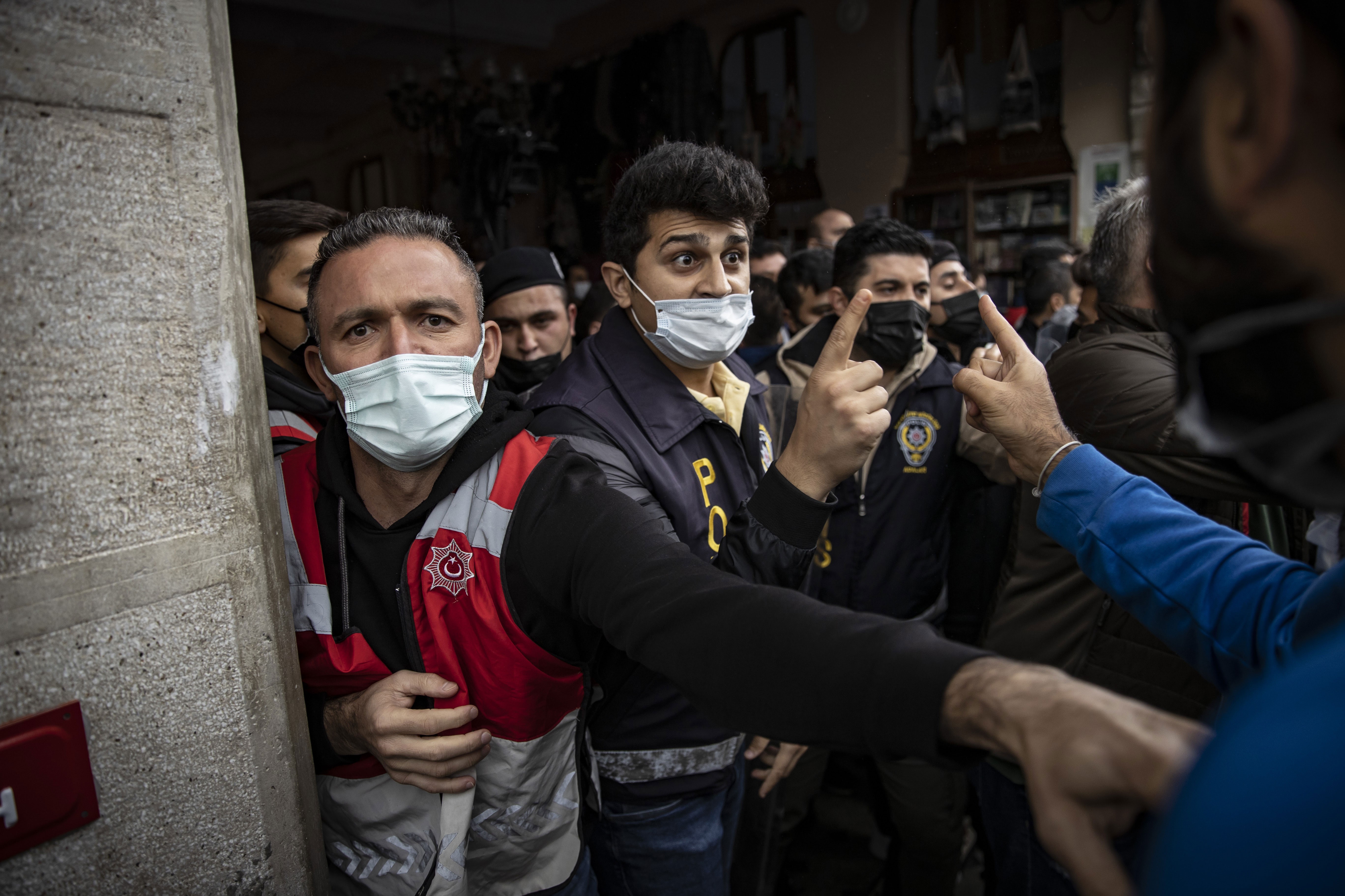 TÜGVA’ya verilen Büyükada İskelesi'nin üst katı