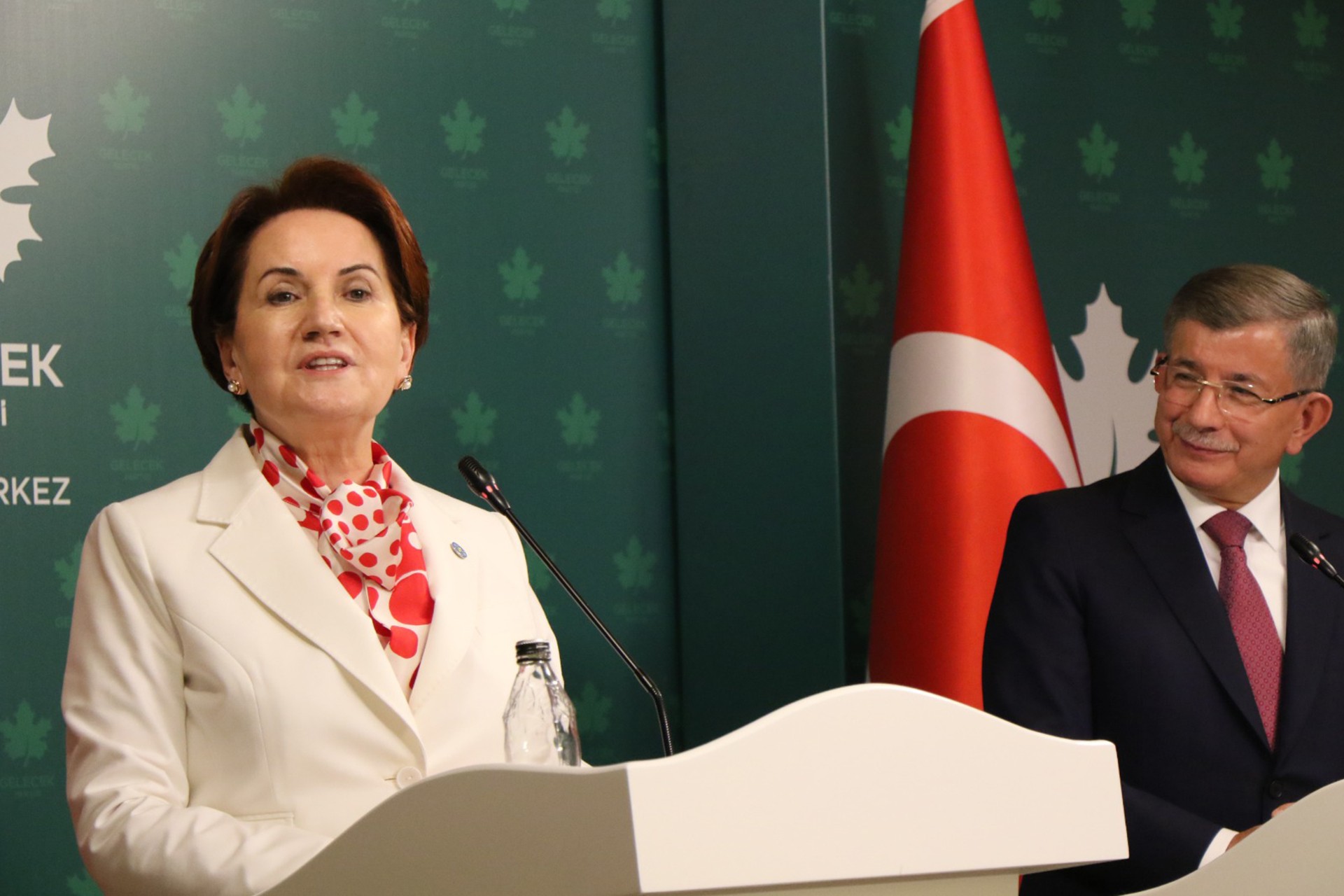 Meral Akşener ve Ahmet Davutoğlu açıklama yaptı