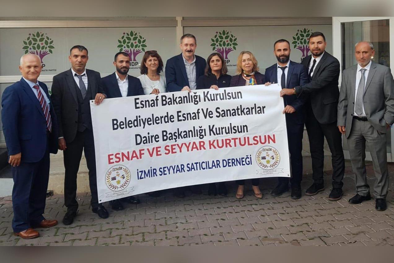 İzmir Seyyar Satıcılar Derneği HDP'lilerle