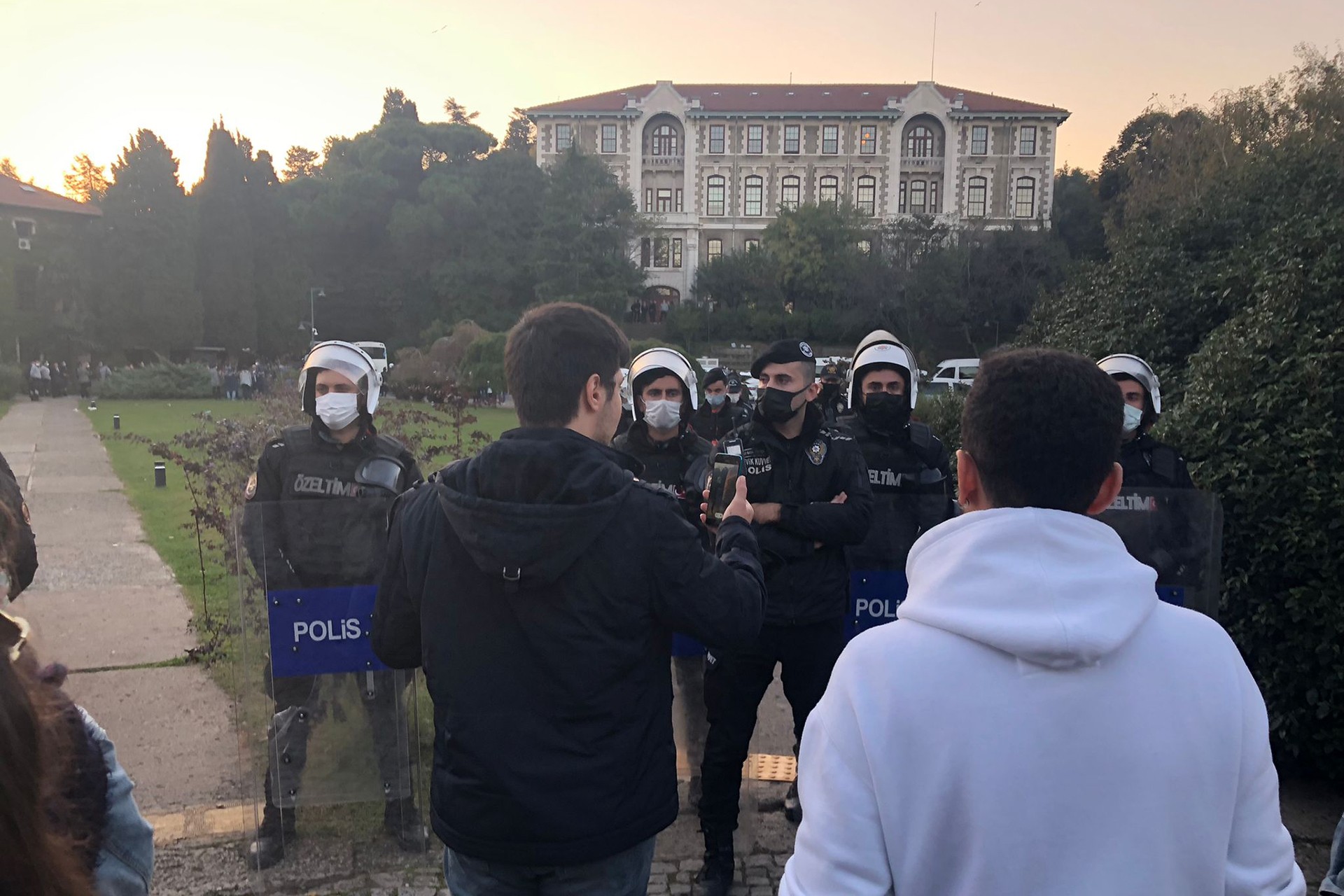 Boğaziçi Üniversitesinde polis ablukası