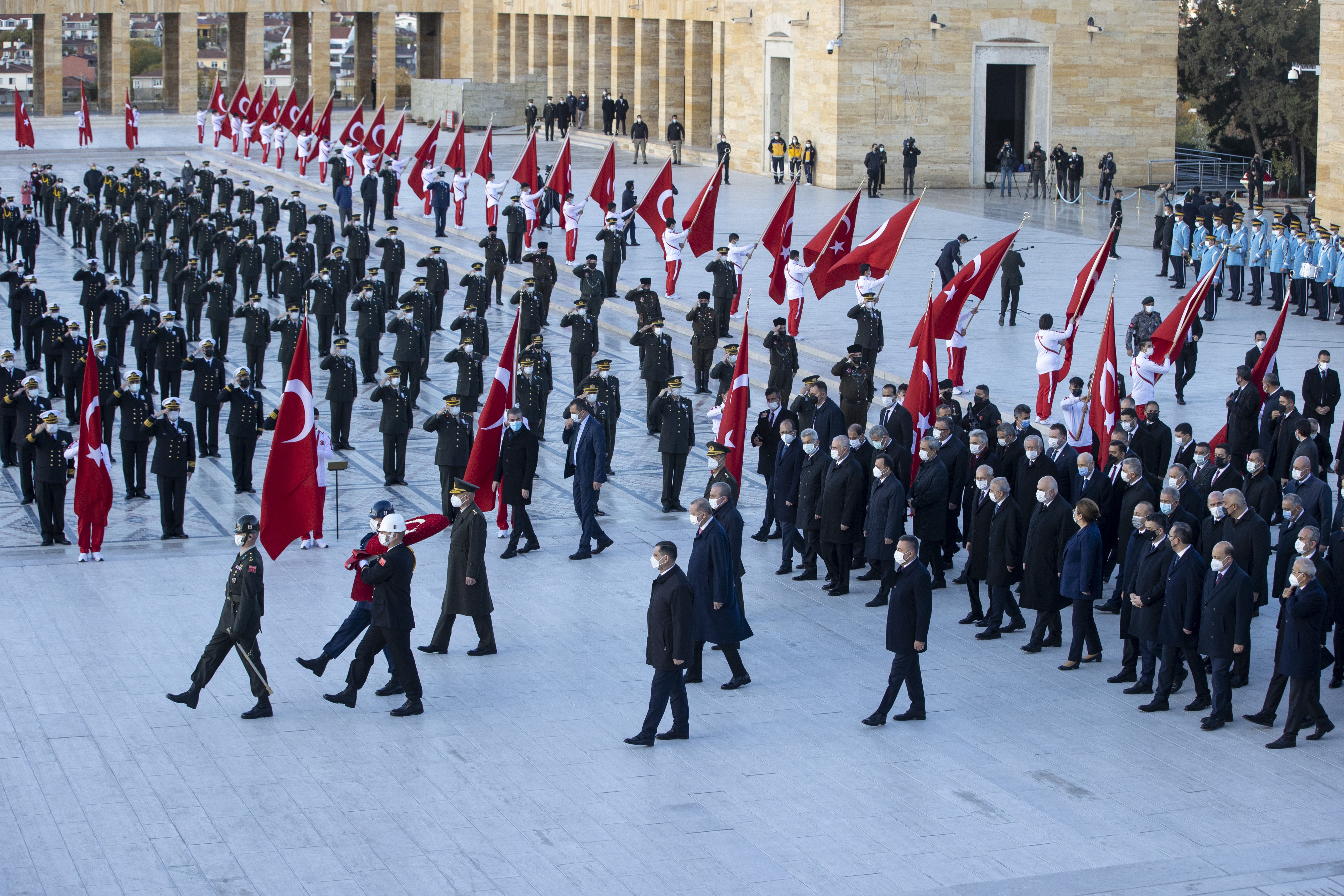 Anıtkabir'de tören