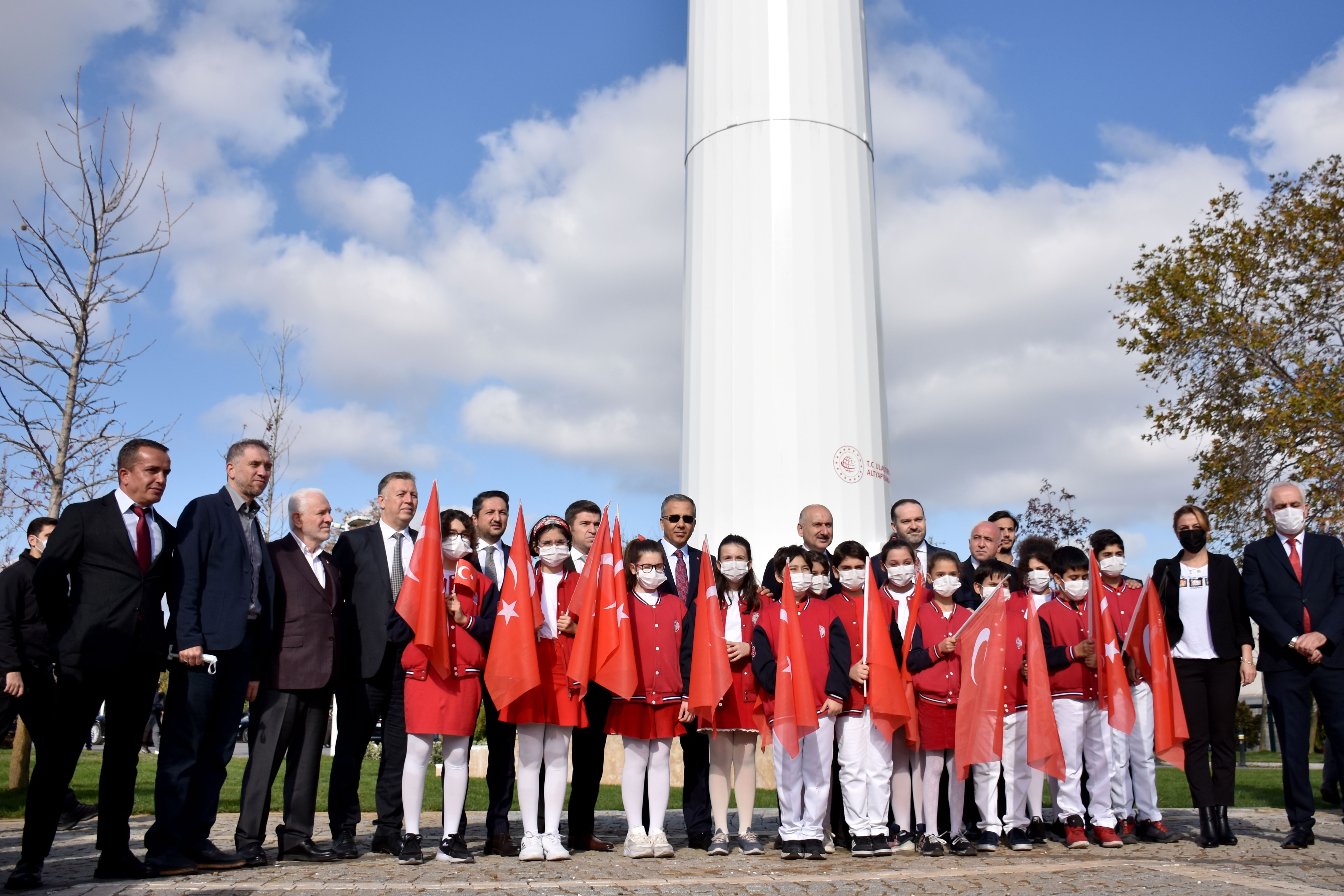 Türkiye'nin en uzun bayrak direğinin açılışı