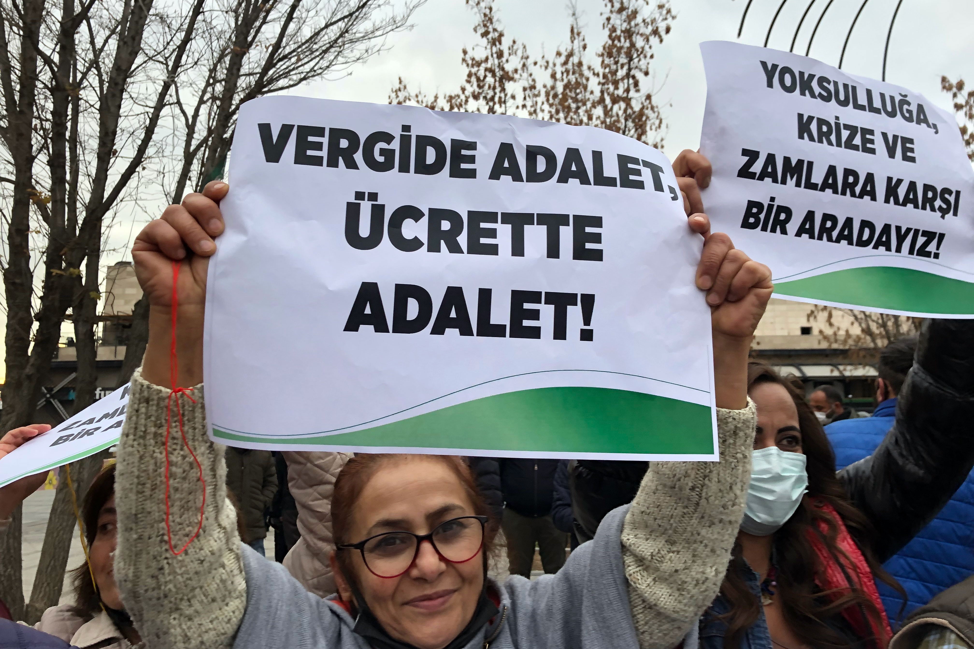 DİSK’ten "Vergide adalet, gelirde adalet” eylemi: Dilim dilim soyuluyoruz