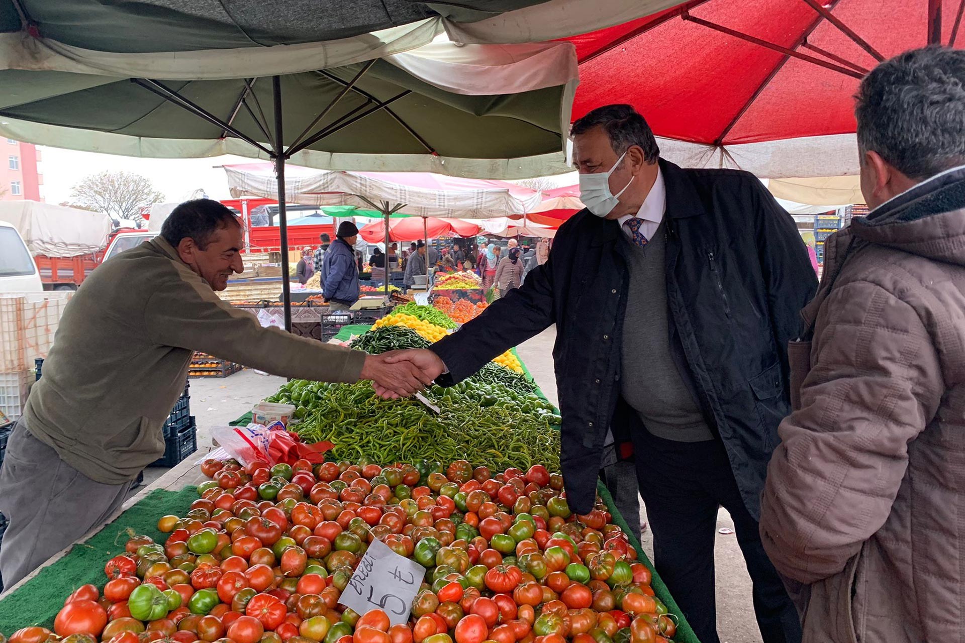 Ömer Fethi Gürer (sağda)