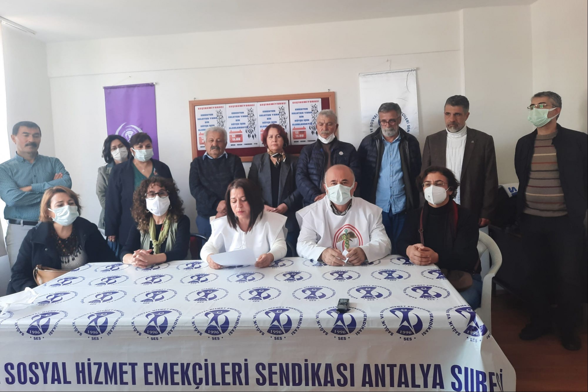 DİSK, KESK, TMOB ve TTB’nin 12 Aralık Pazar Günü Yapacağı Antalya mitingi, Muratpaşa Kaymakamlığınca yasaklandı.