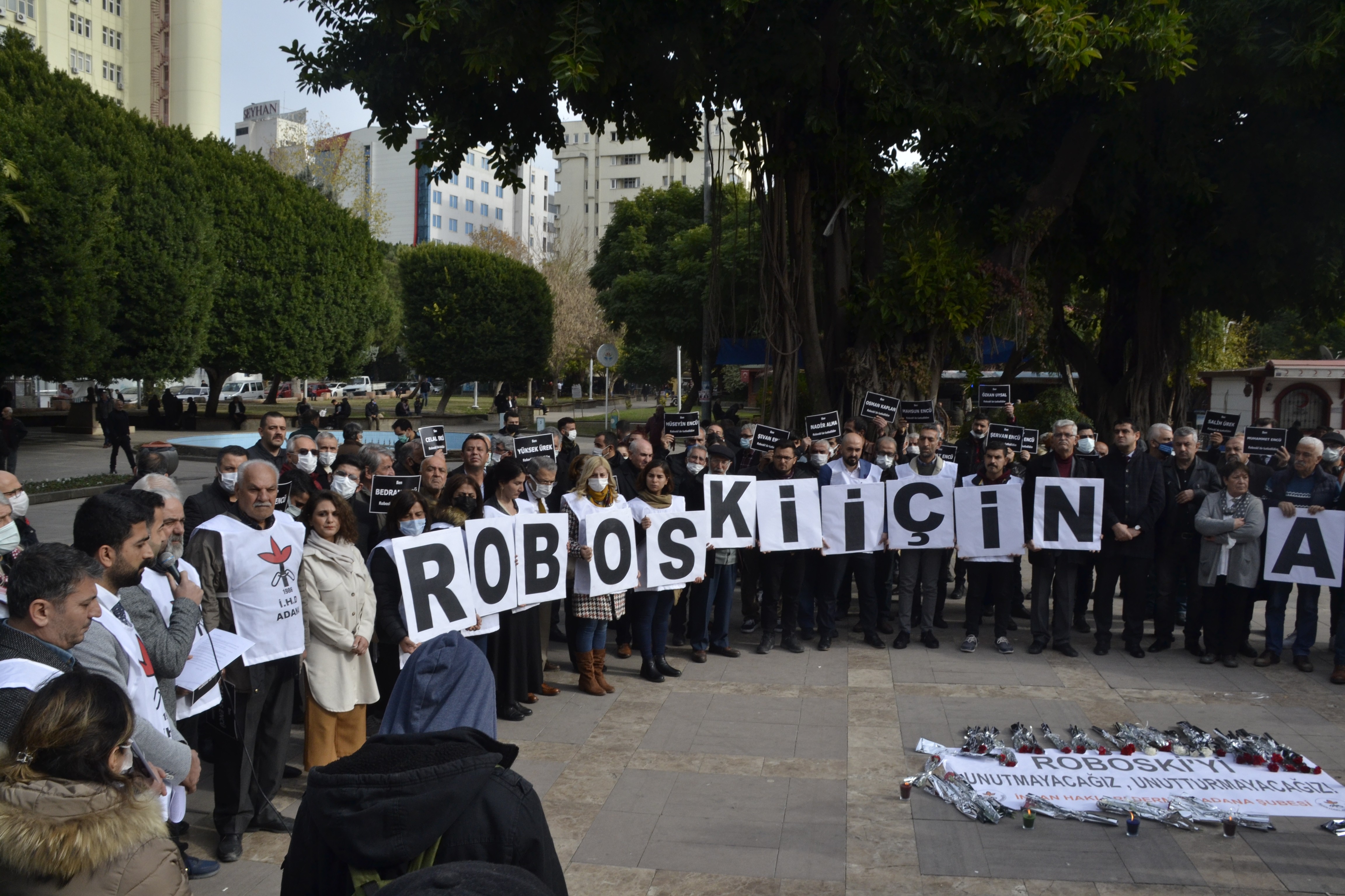 Adana'da Roboski Katliamının 10. yıl dönümü nedeniyle basın açıklaması gerçekleştirildi