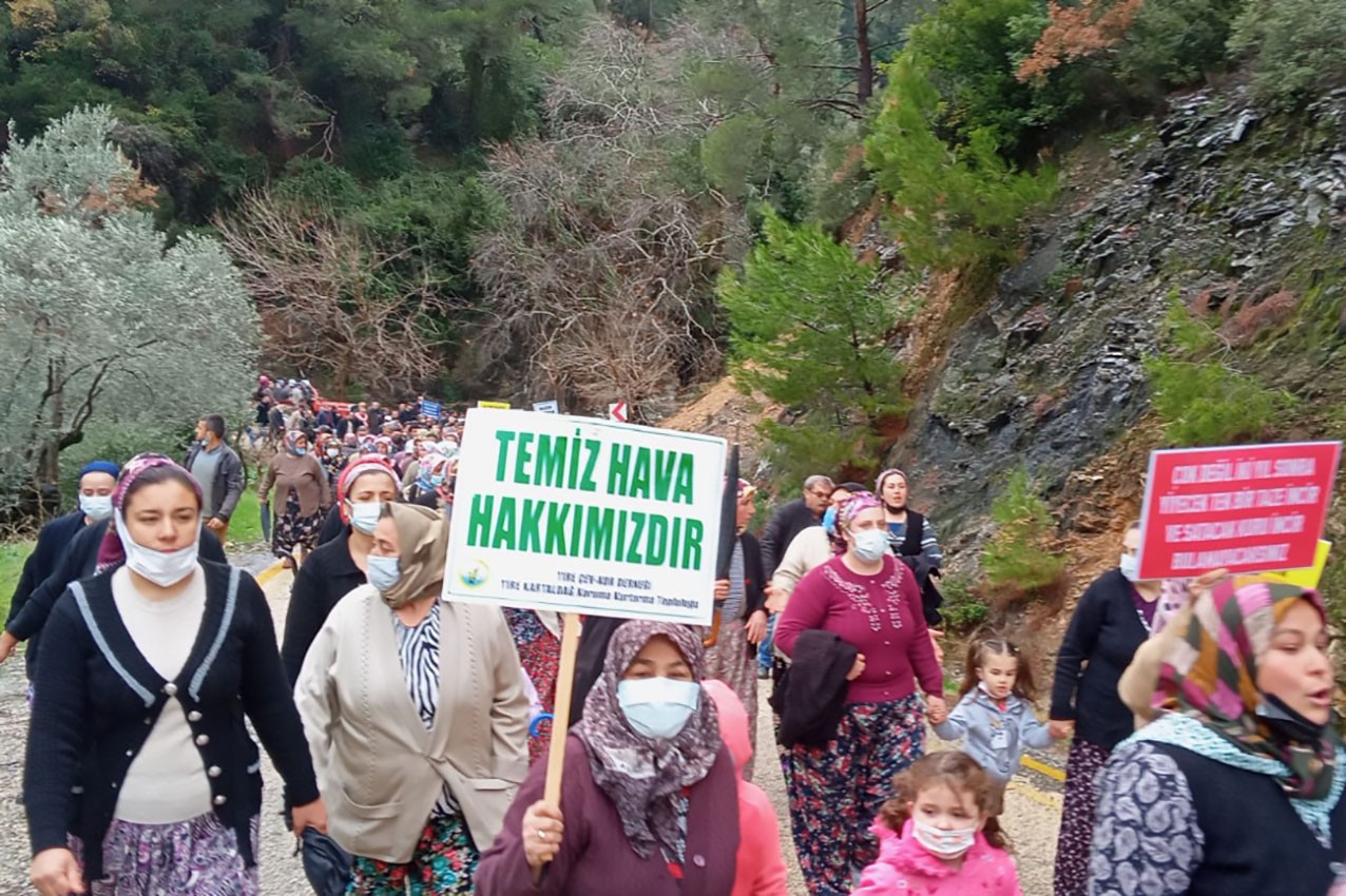 Dağyeni köylüleri, maden sondajlarına karşı yürüyüş düzenledi