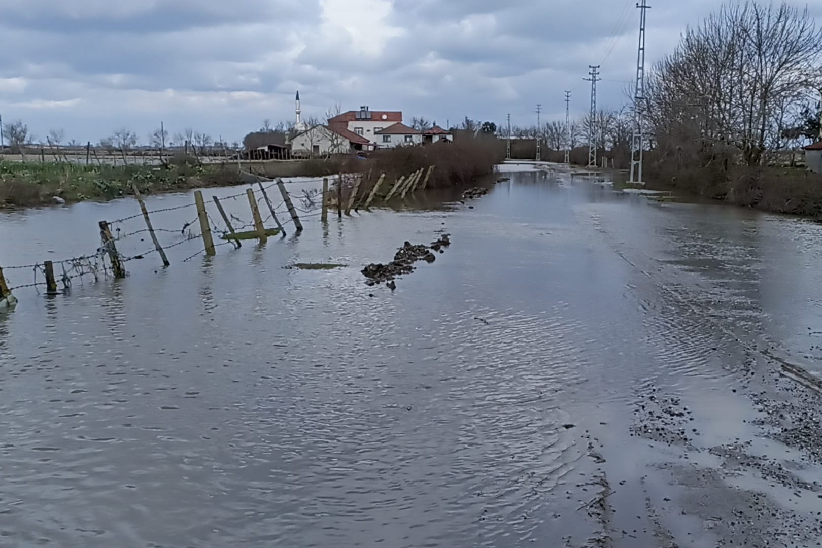 Samsun'da Düden kanalı taştı