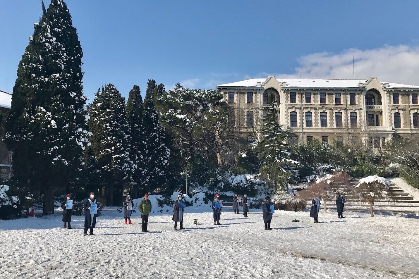 Boğaziçi akademisyenlerinin nöbeti