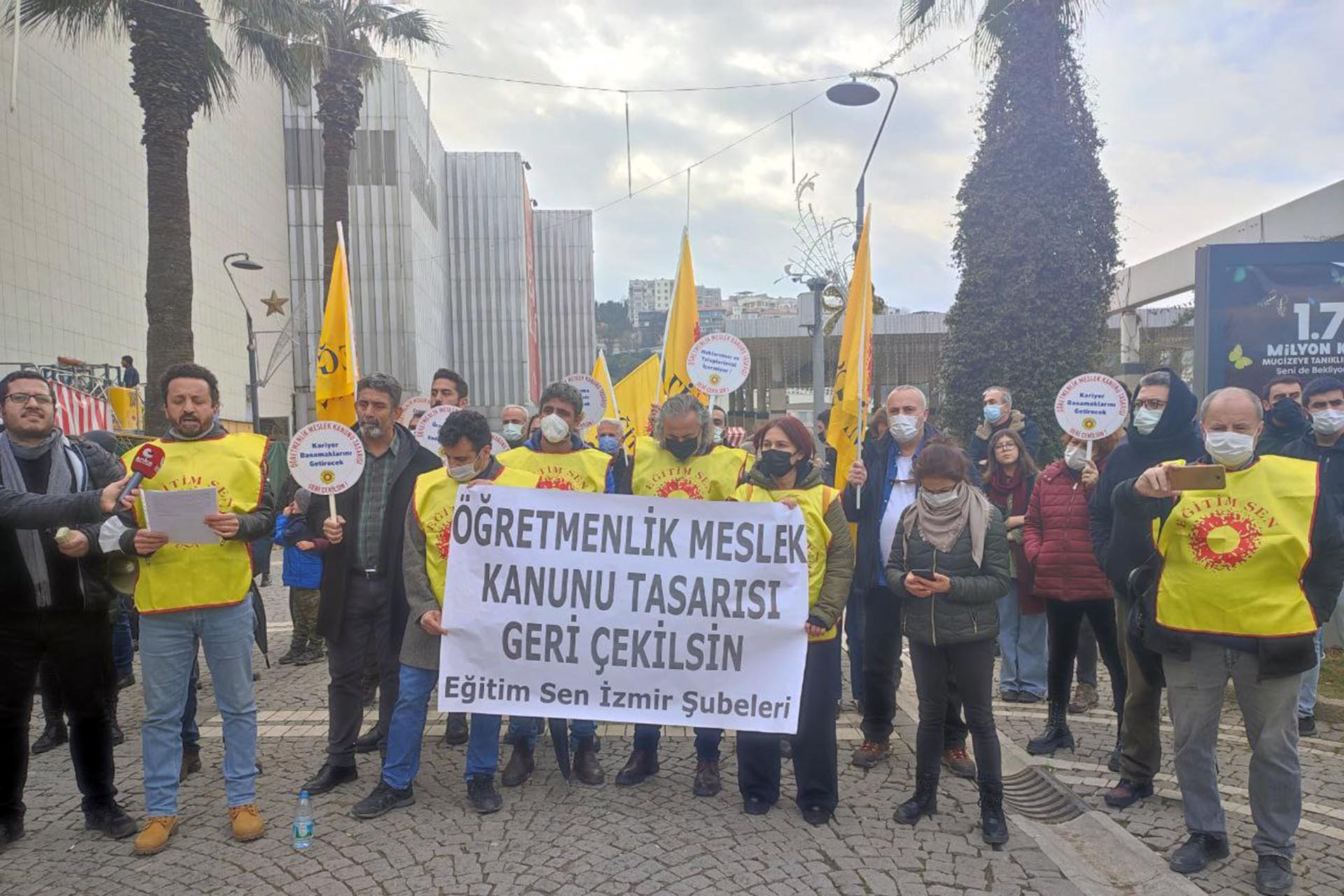 Eğitim Sen İzmir Şubeleri açıklama yaptı