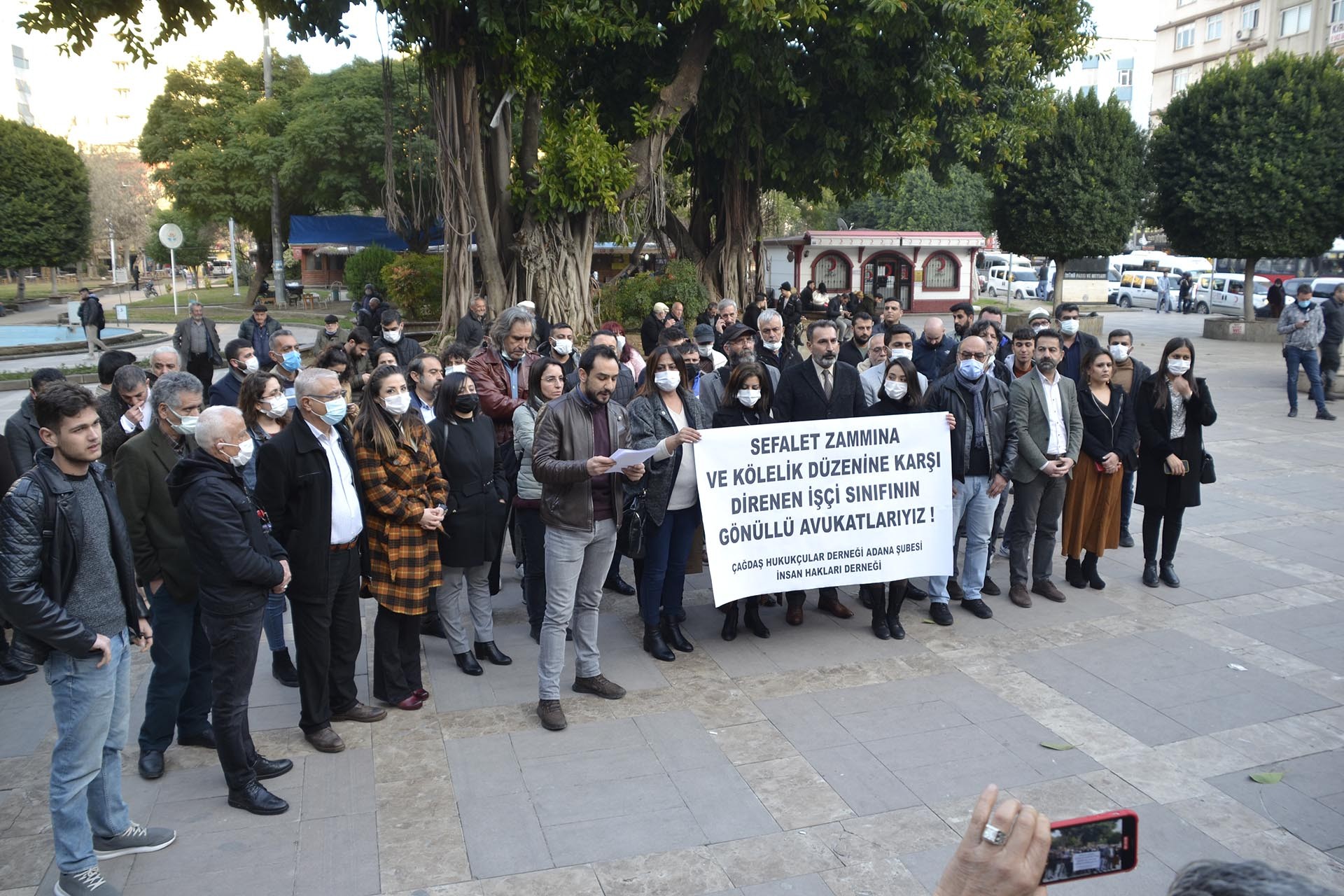 Adana VE Antalya'da avukatlar: İş bırakan işçilerin gönüllü avukatı olmaya hazırız