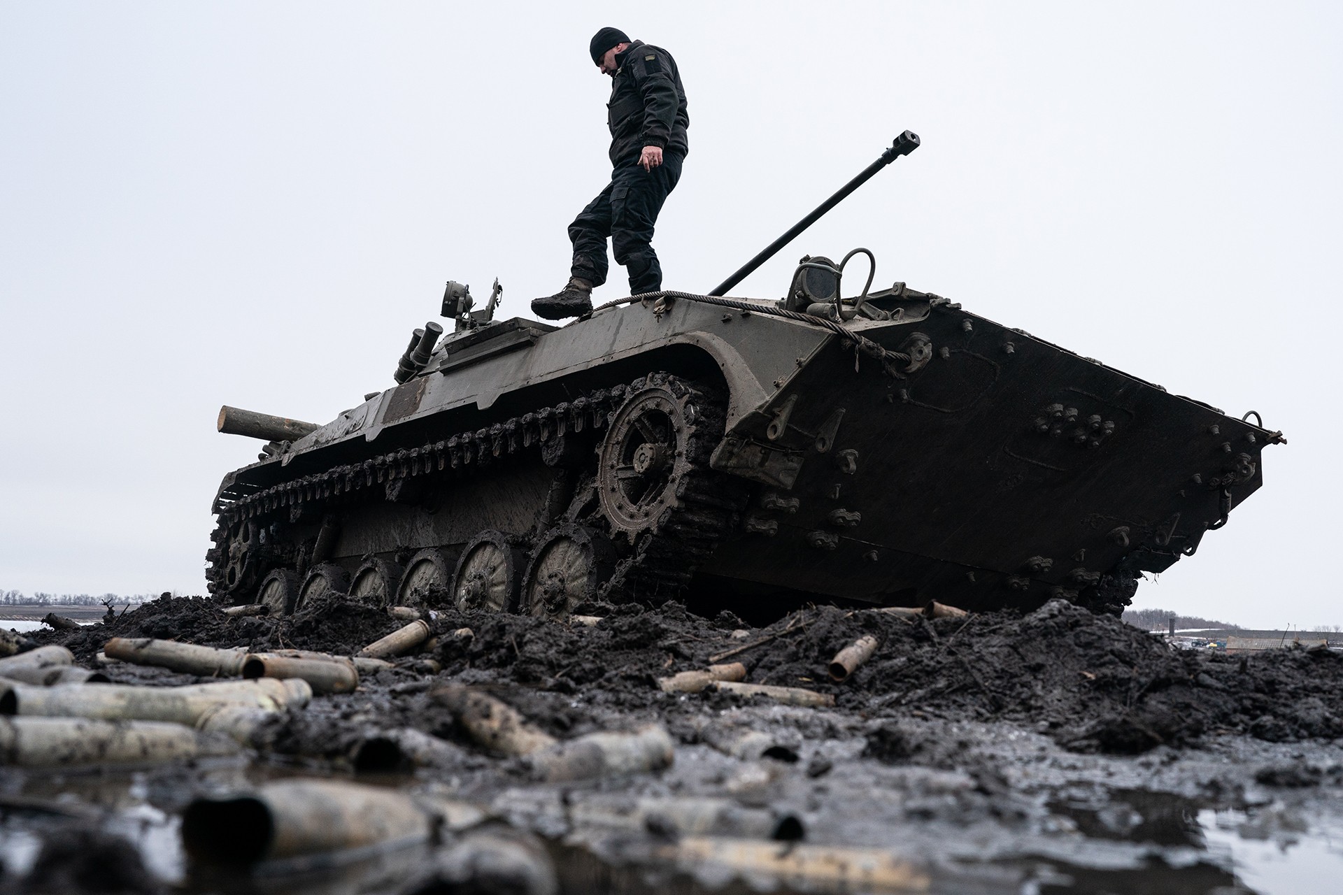 Ukrayna sınırındaki bazı Rus birliklerinin üslerine döndüğü açıklandı