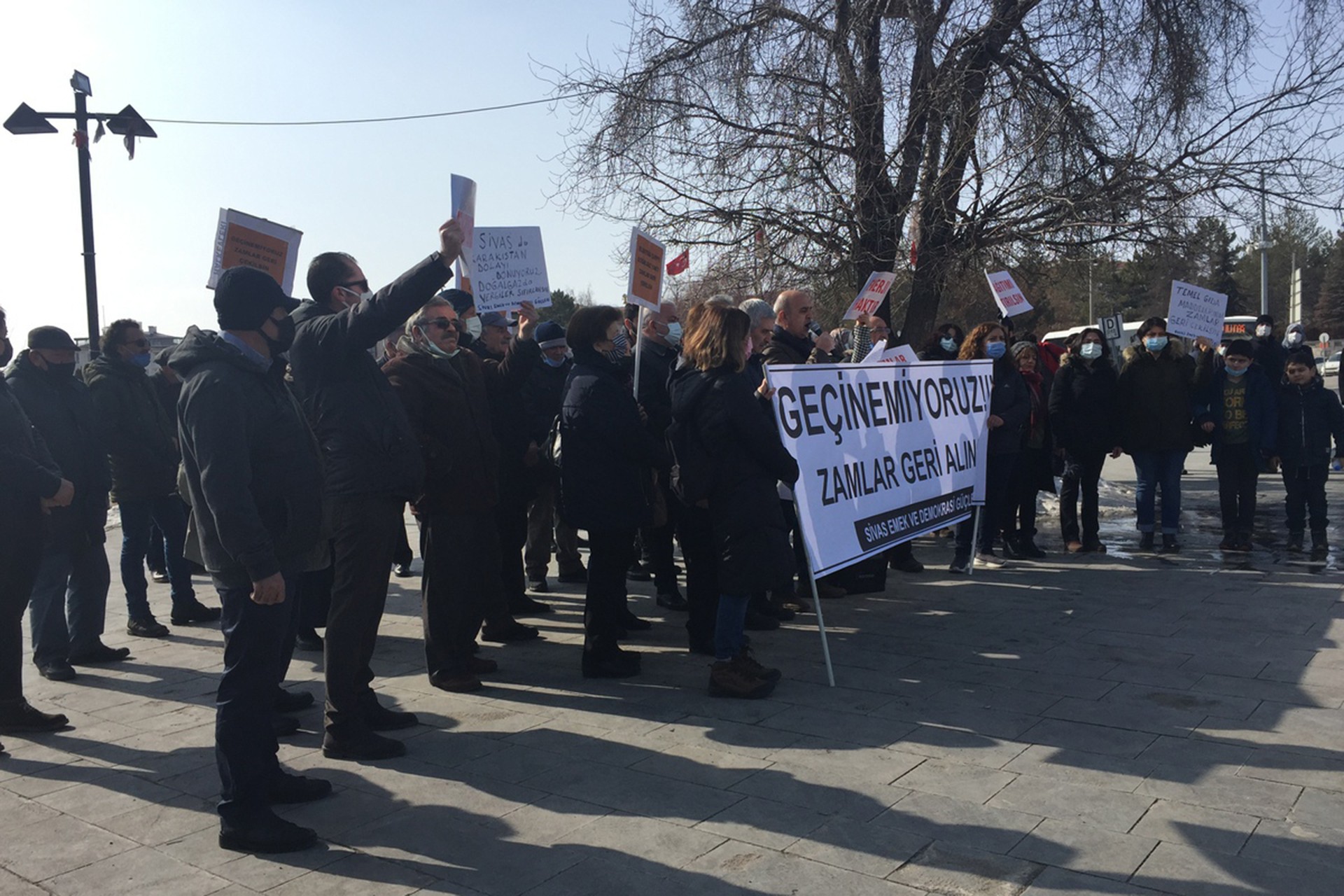 Sivas'ta zamlar protesto edildi