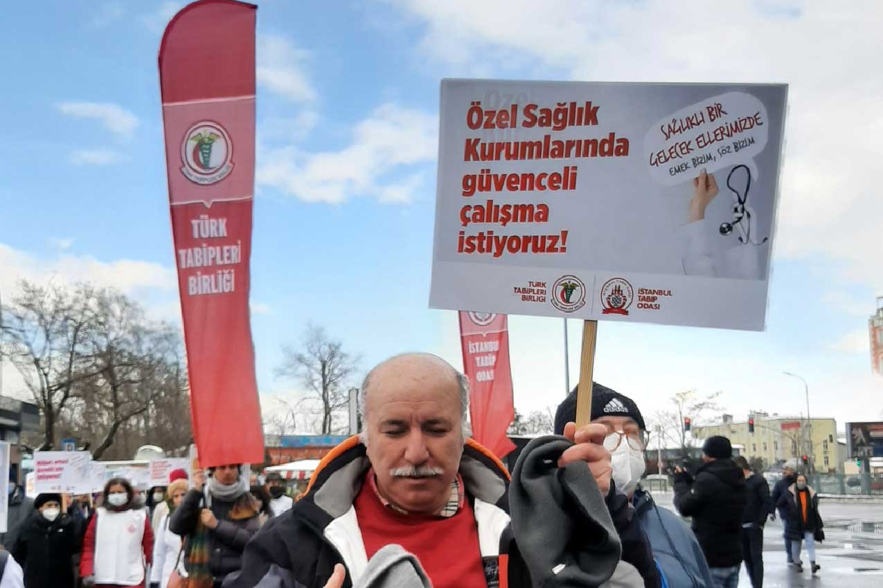 'Özel sağlık kurumlarında güvenceli çalışma istiyoruz' dövizi