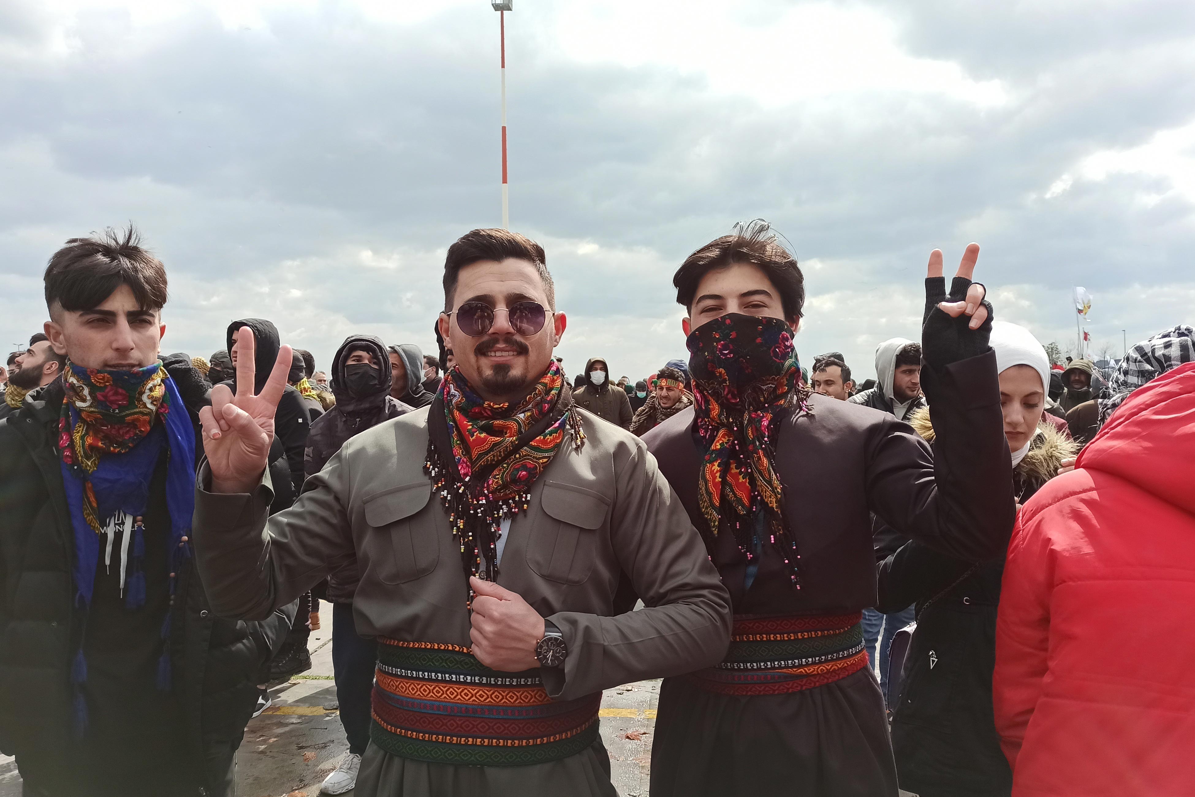 İstanbul Newroz mitinginde coşkulu kalabalık