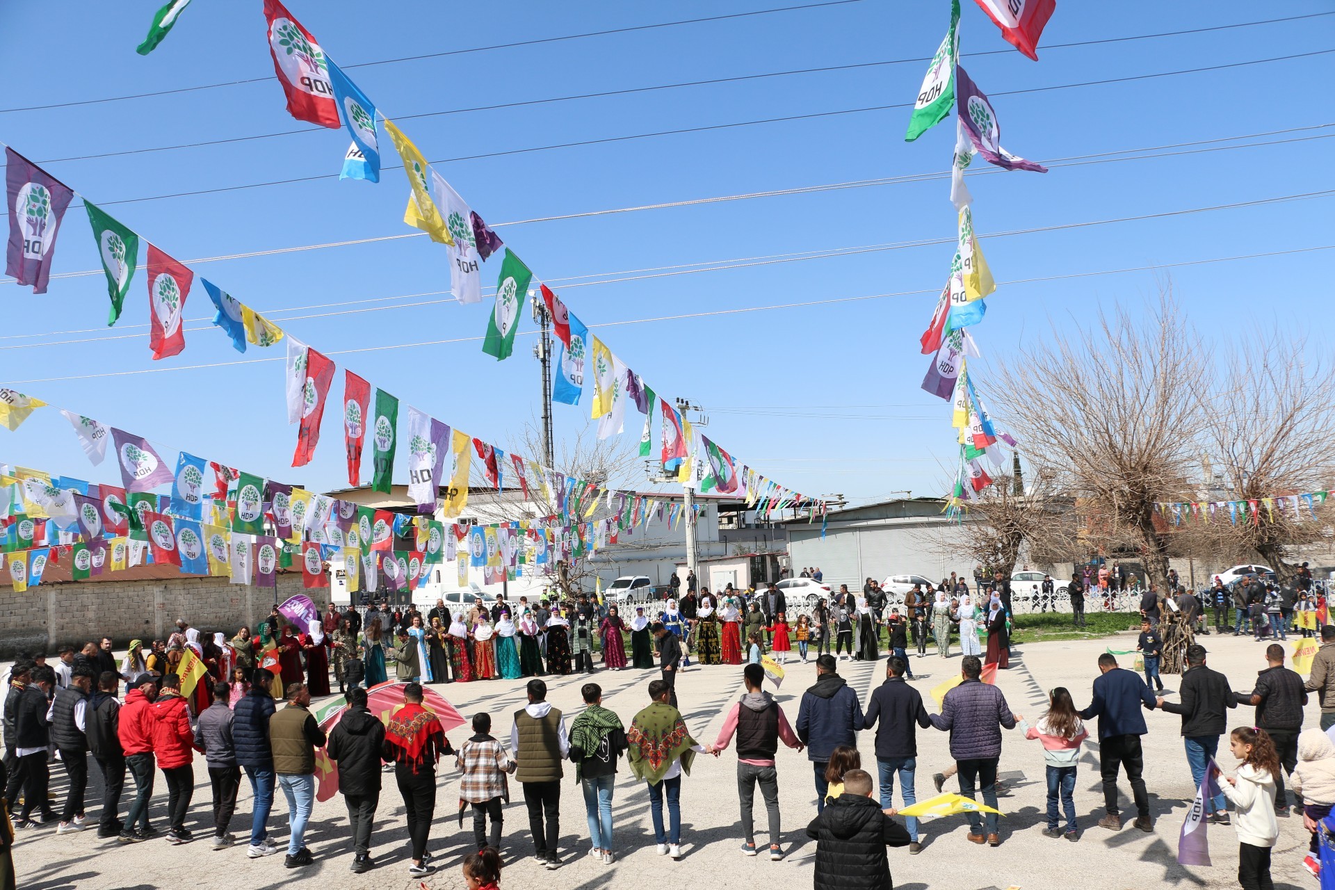 Osmaniye'de Newroz kutlaması