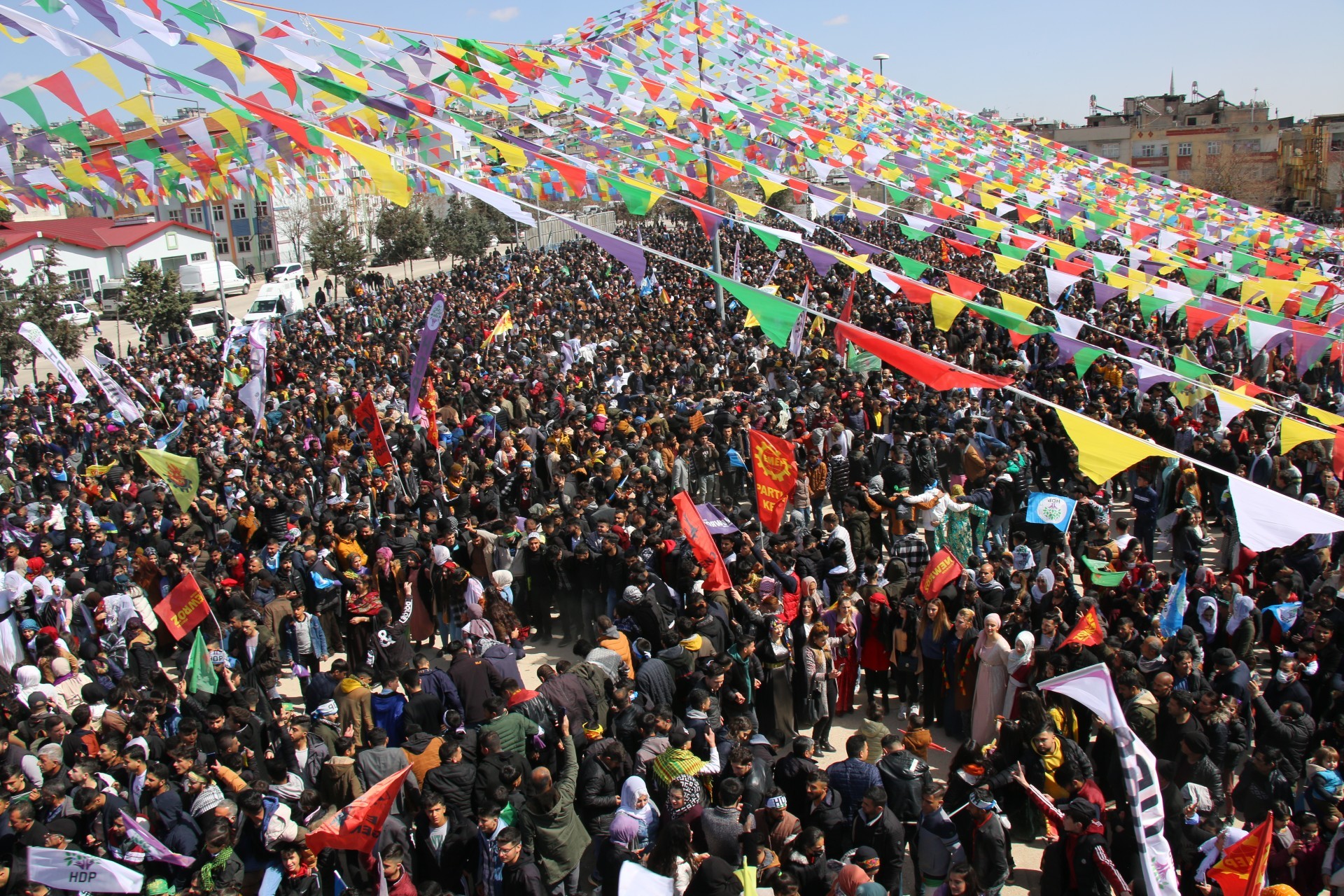 Antep'te Newroz kutlaması