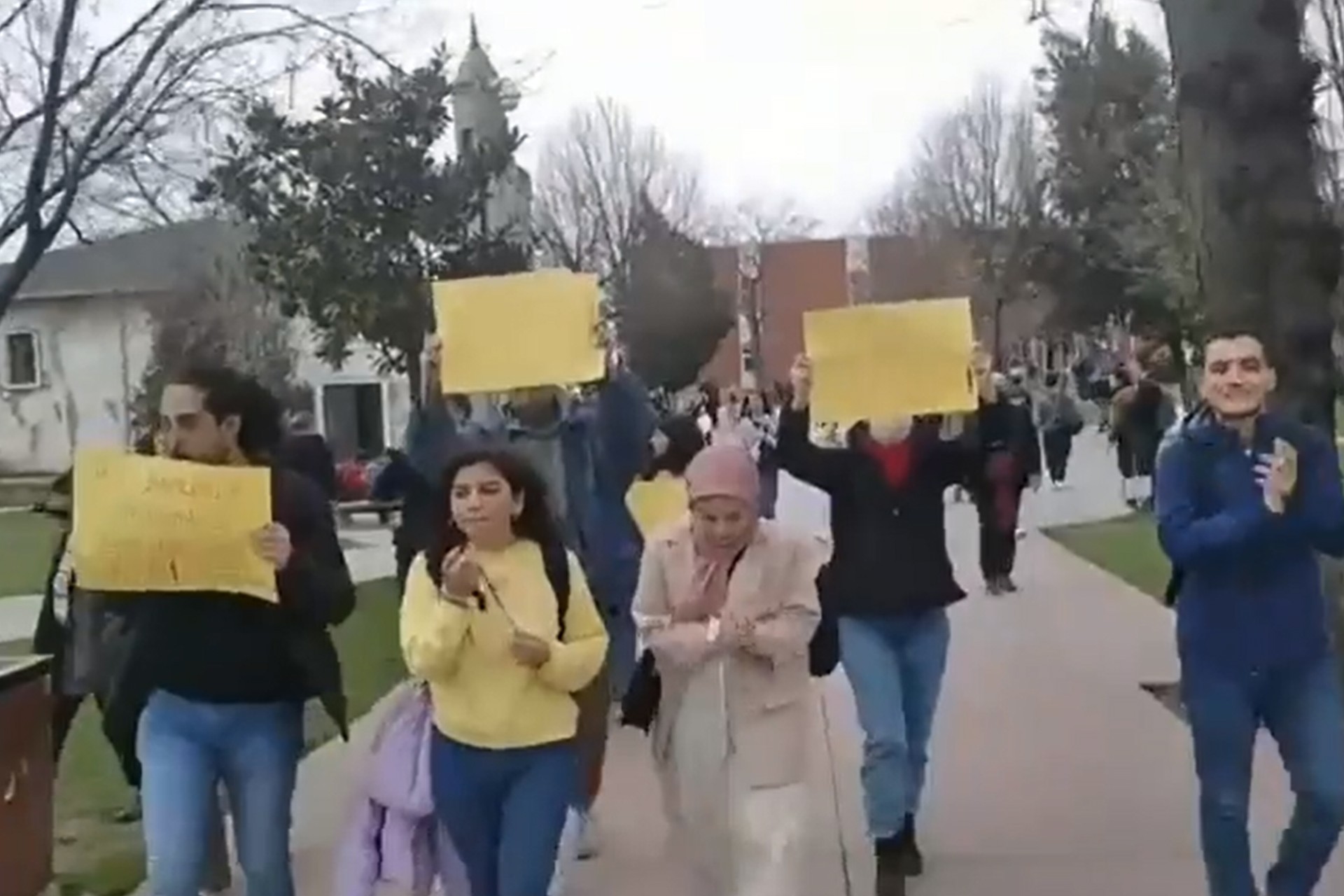 Yıldız Teknik Üniversitesi öğrencileri