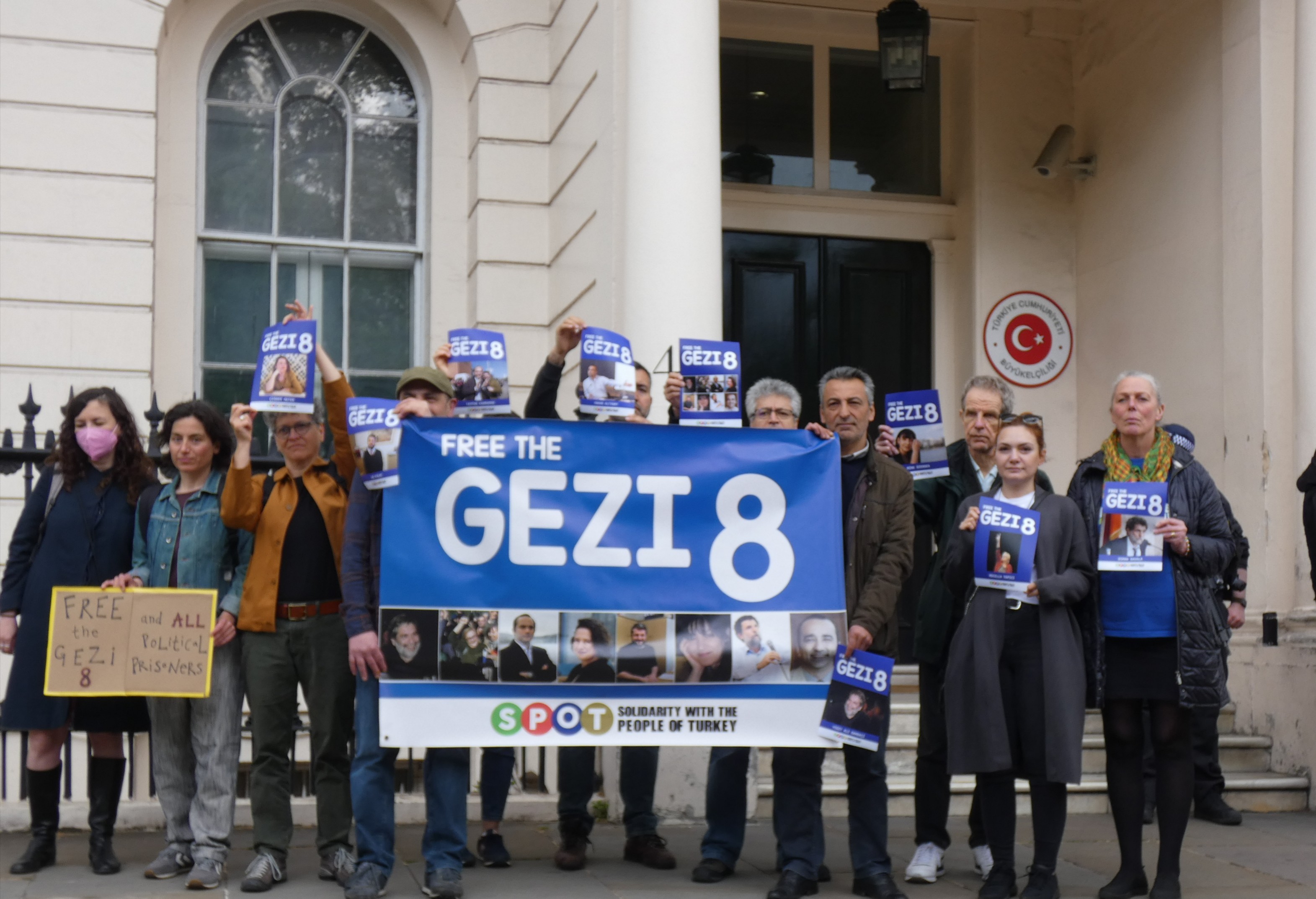 İngiltere'de gezi dayanışma eylemi