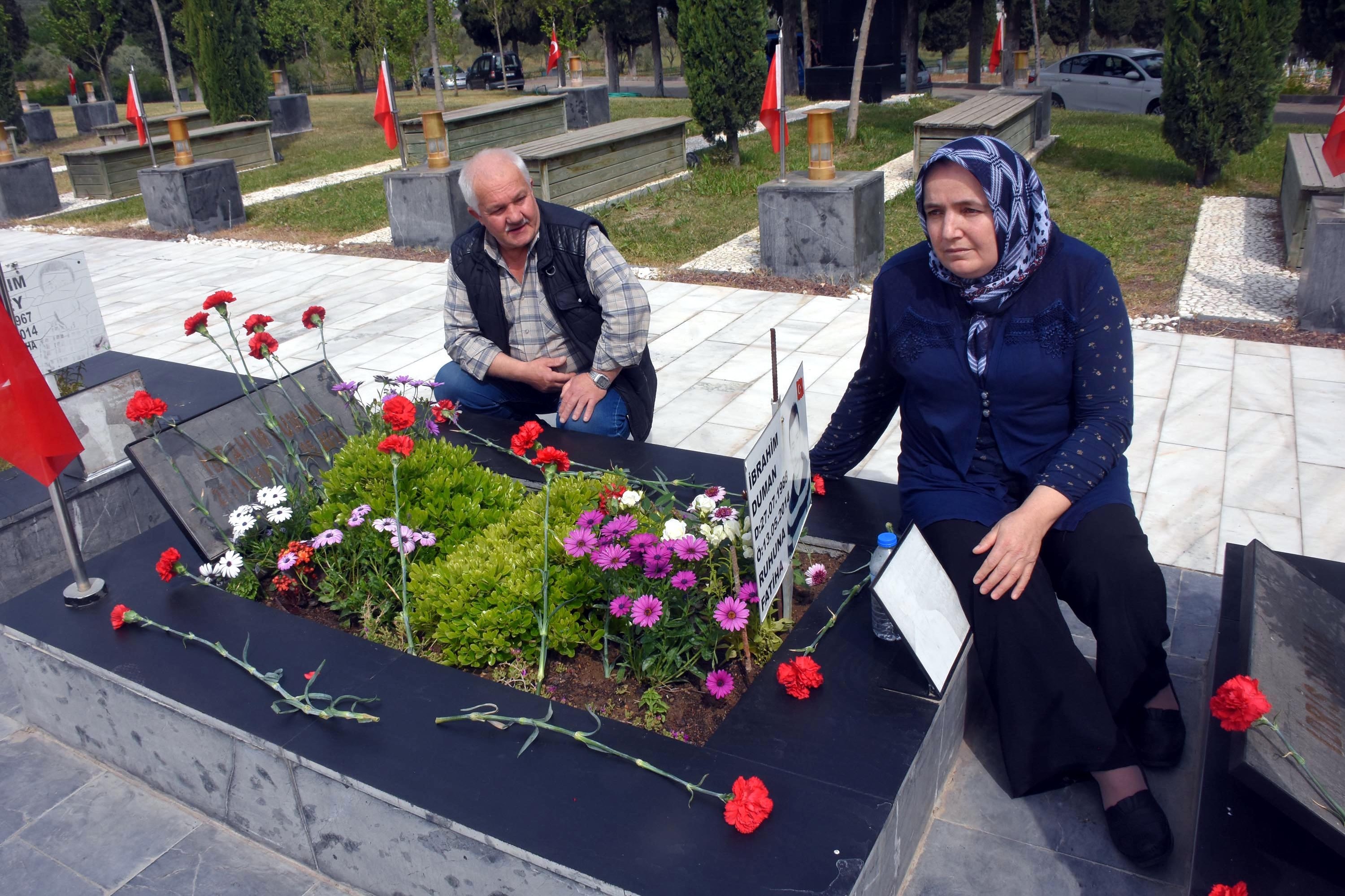 Soma katliamında yaşamını yitiren işçilerin aileleri