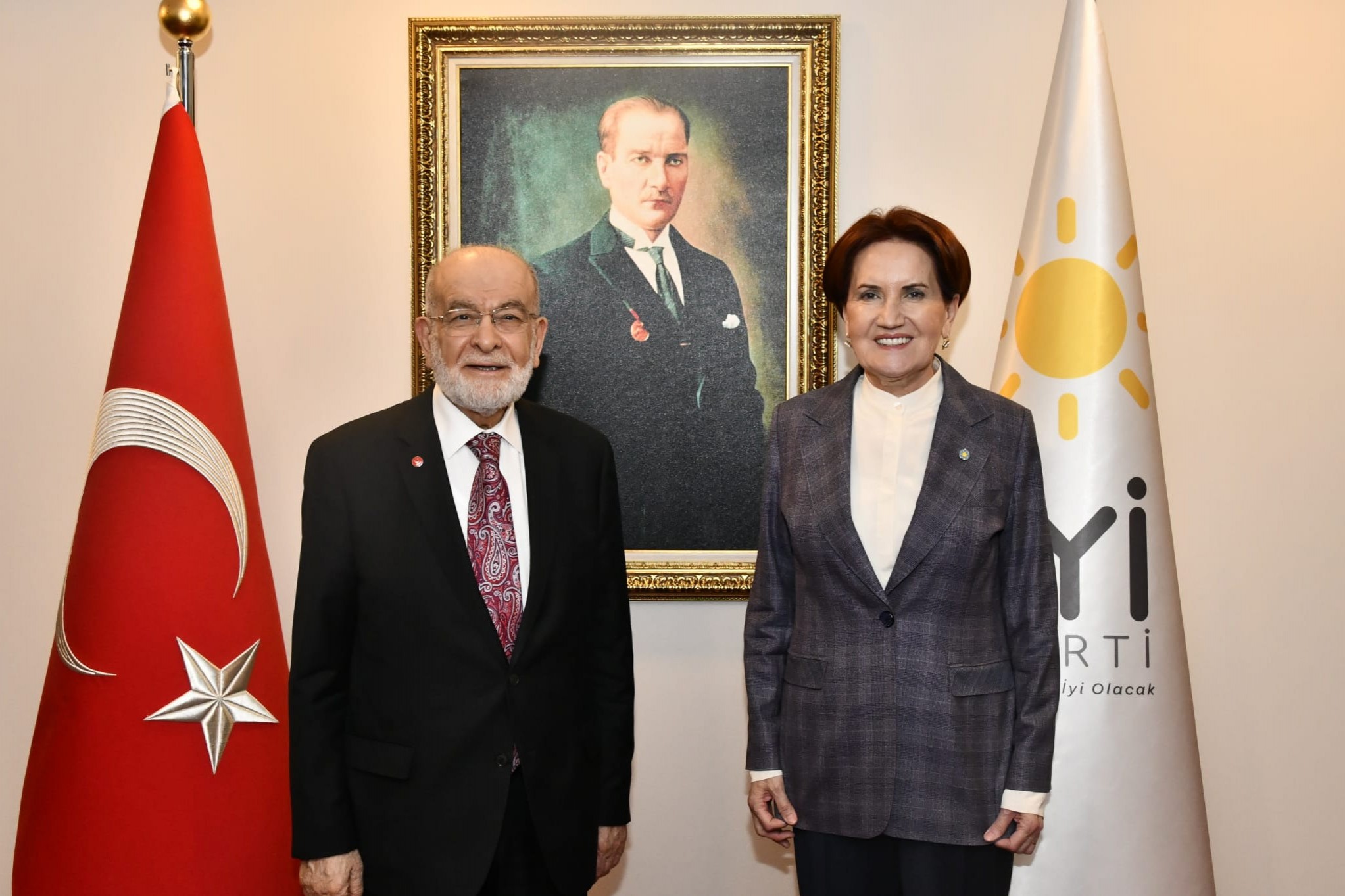 Meral Akşener ve Temel Karamollaoğlu