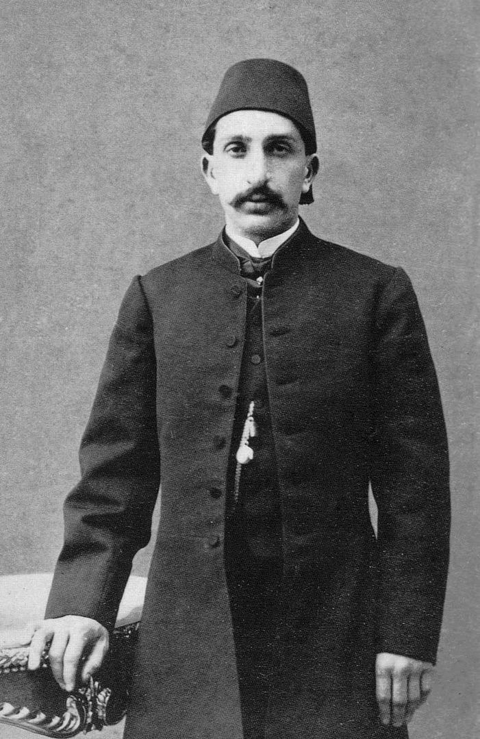 Abdülhamid'in gençlik hali.