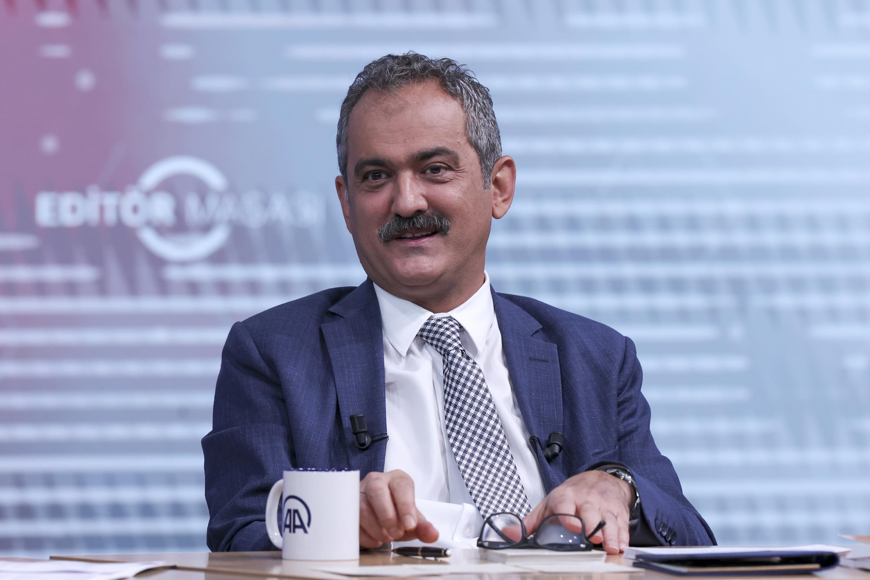 Mahmut Özer 