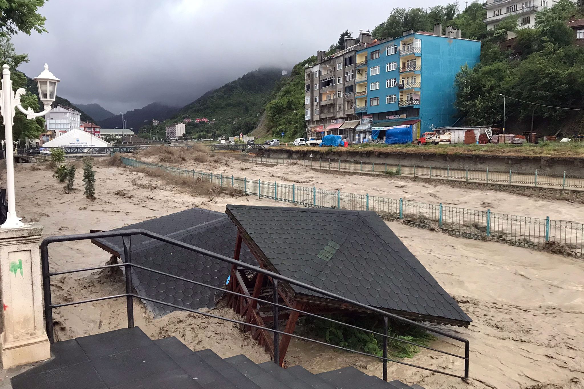 Kastamonu ve Bartın’da alınmayan önlemler yine felakete dönüştü | "İhmaller dizisi ancak rantla açıklanabilir"