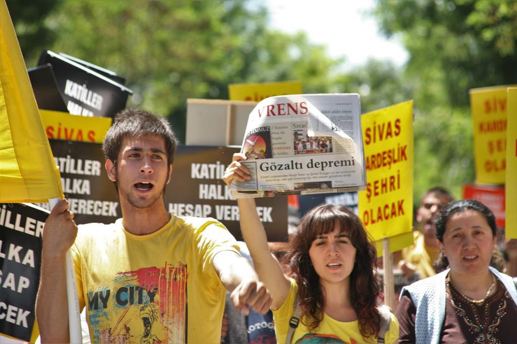 Sivak Katliamı protestosu