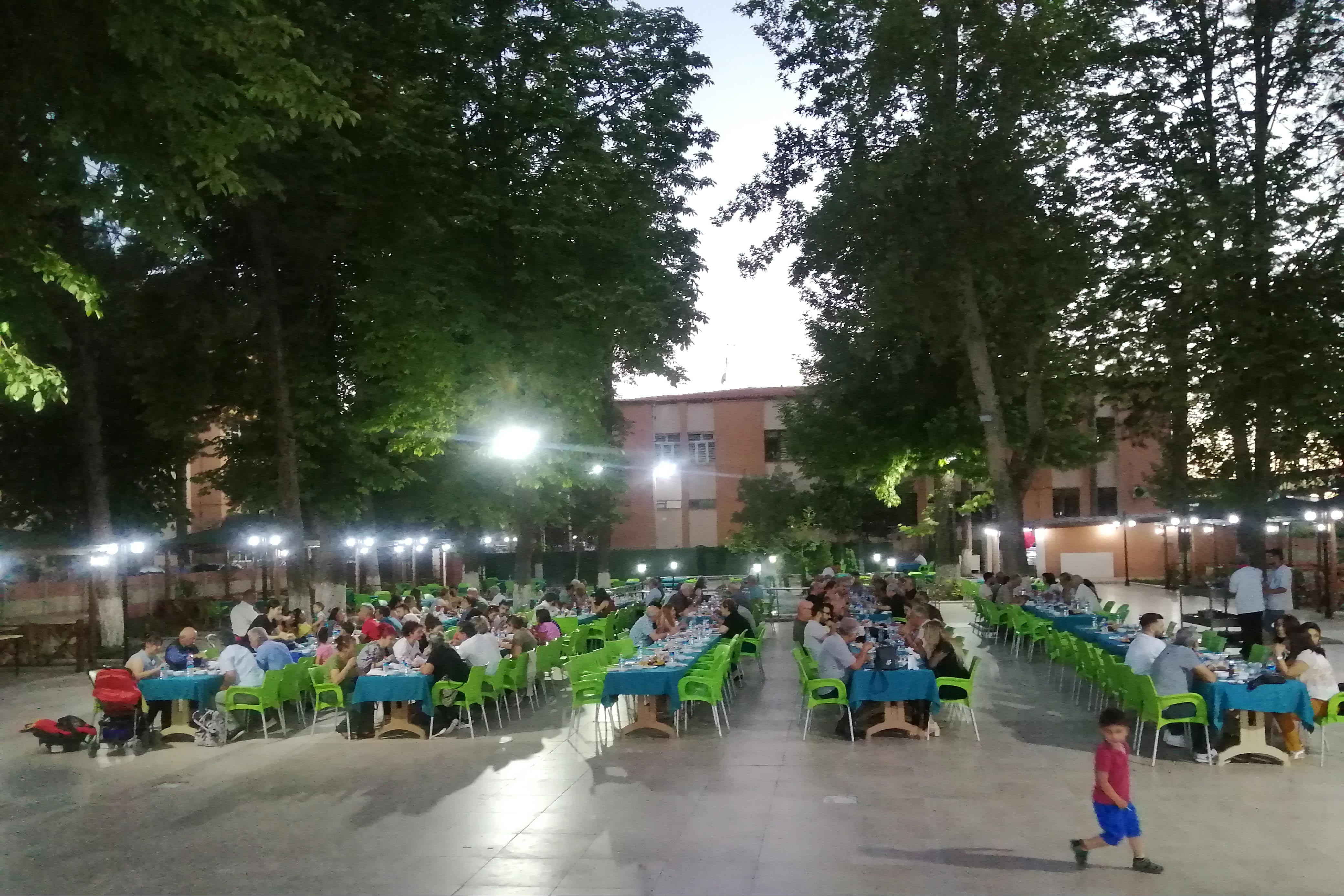 Malatya'da düzenlenen Evrensel gazetesi ile dayanışma etkinliğinden bir fotoğraf.