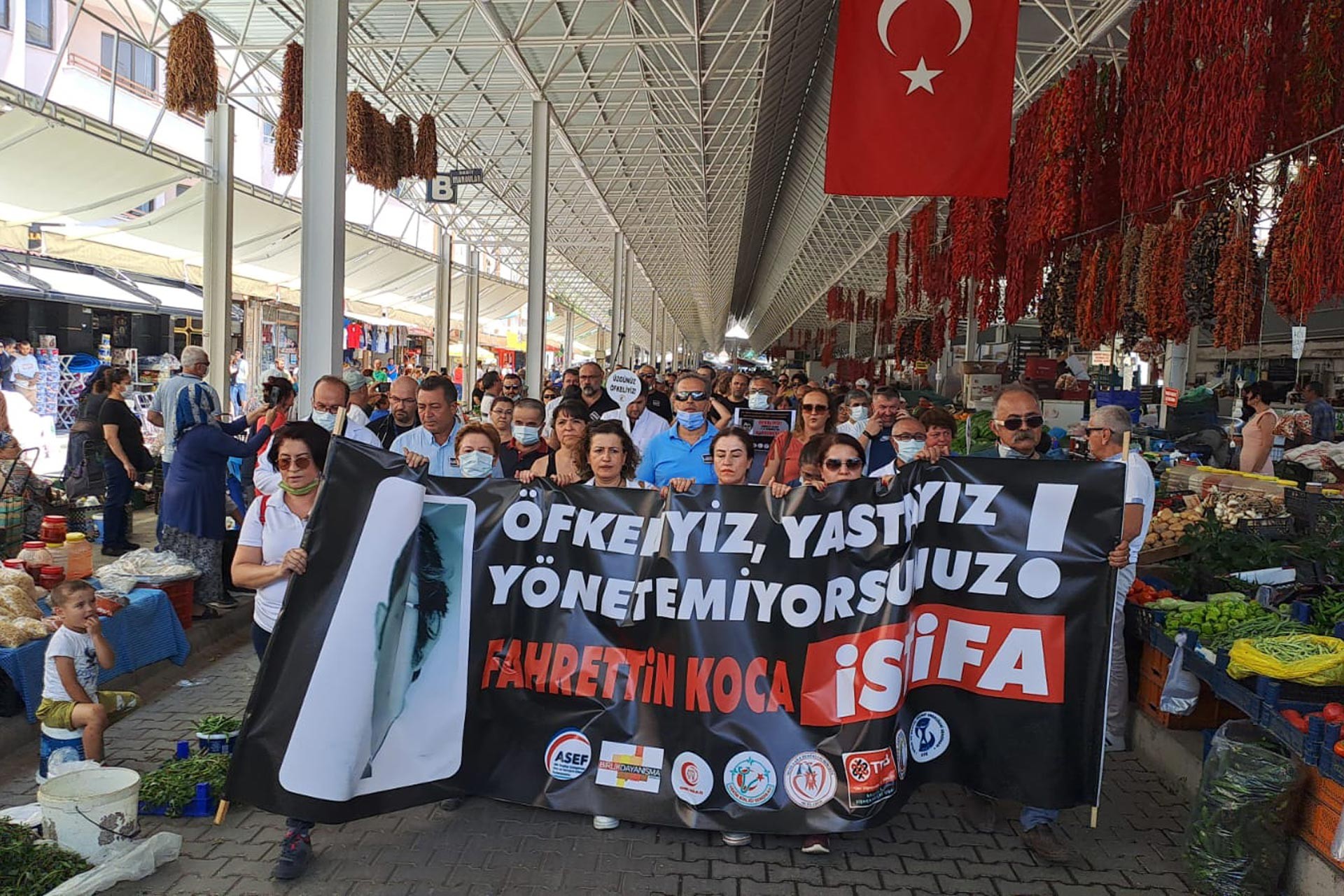 Muğla'da sağlık emekçilerinin iş bırakma eyleminden bir fotoğraf