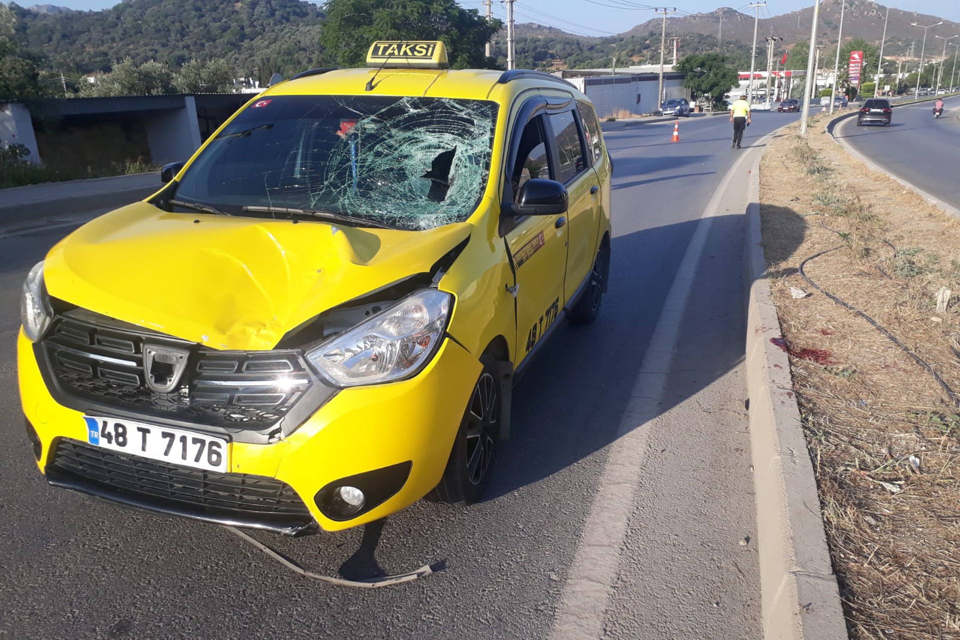 Bodrum'da 15 yaşındaki çocuğa çarpan ticari taksi