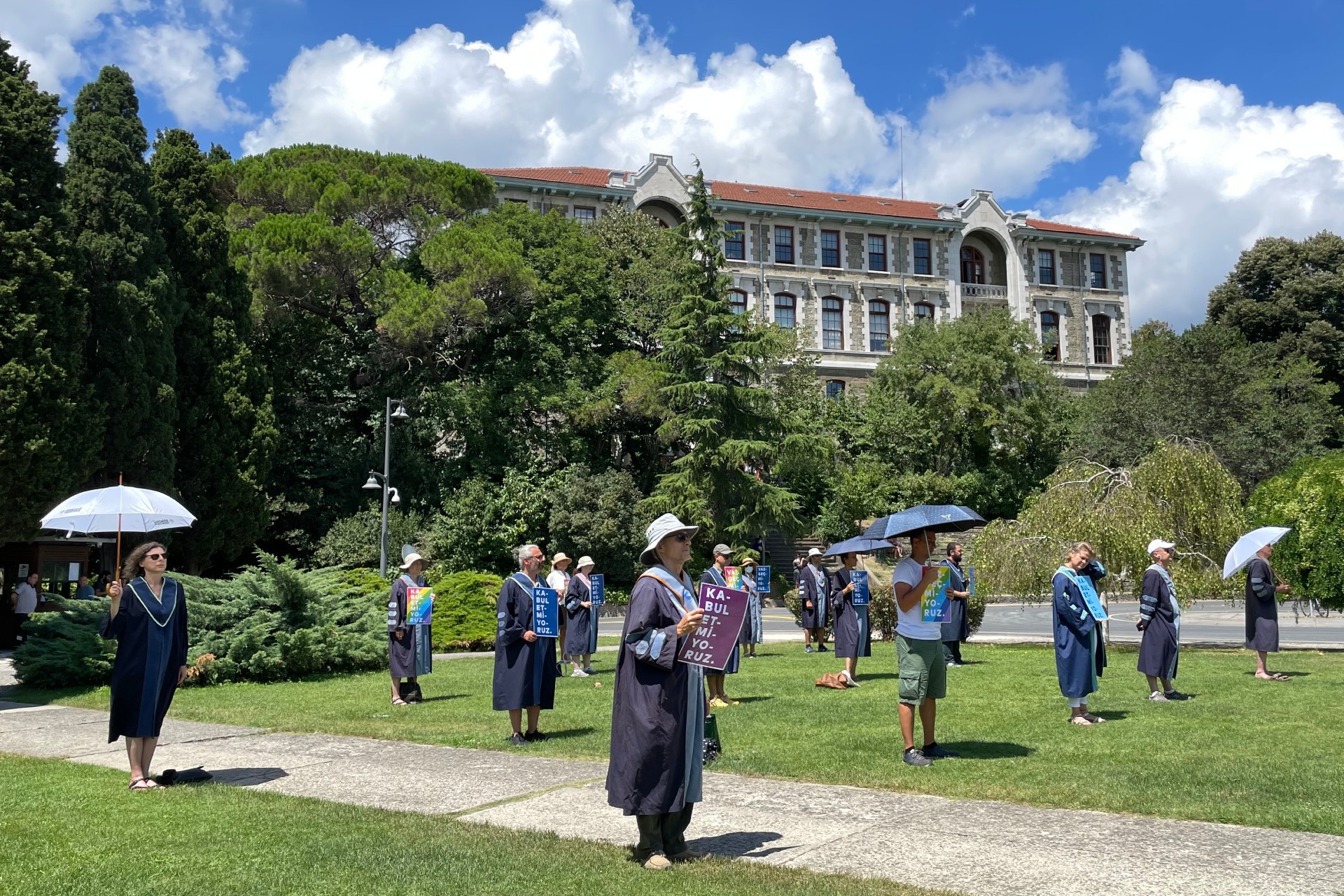 Boğaziçi Üniversitesi akademisyenleri