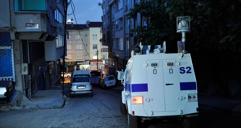 Yürüyüş ve Ozan Yayıncılık'a polis baskını: 10'dan fazla gözaltı var