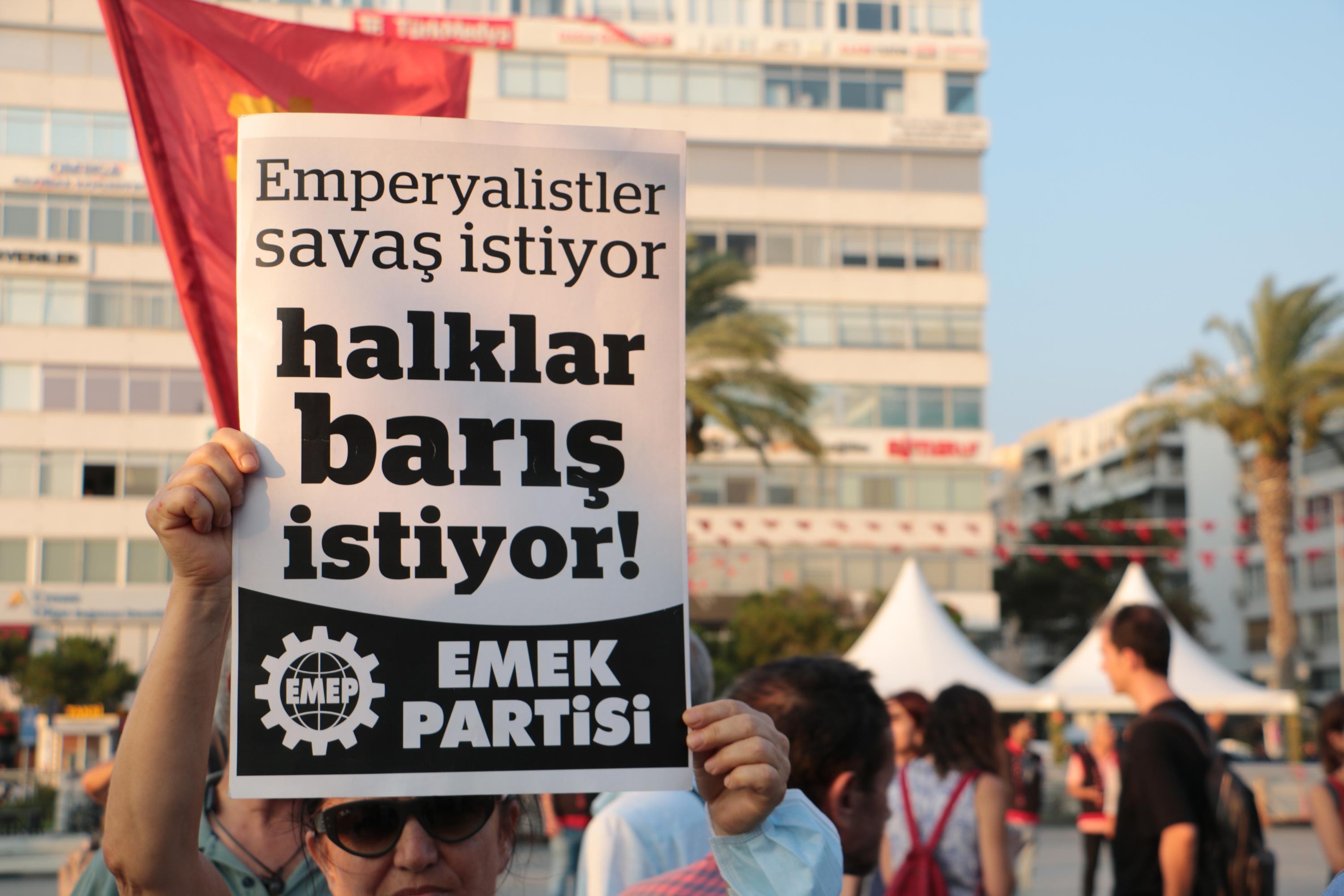 1 Eylül Dünya Barış Günü eylemi İzmir