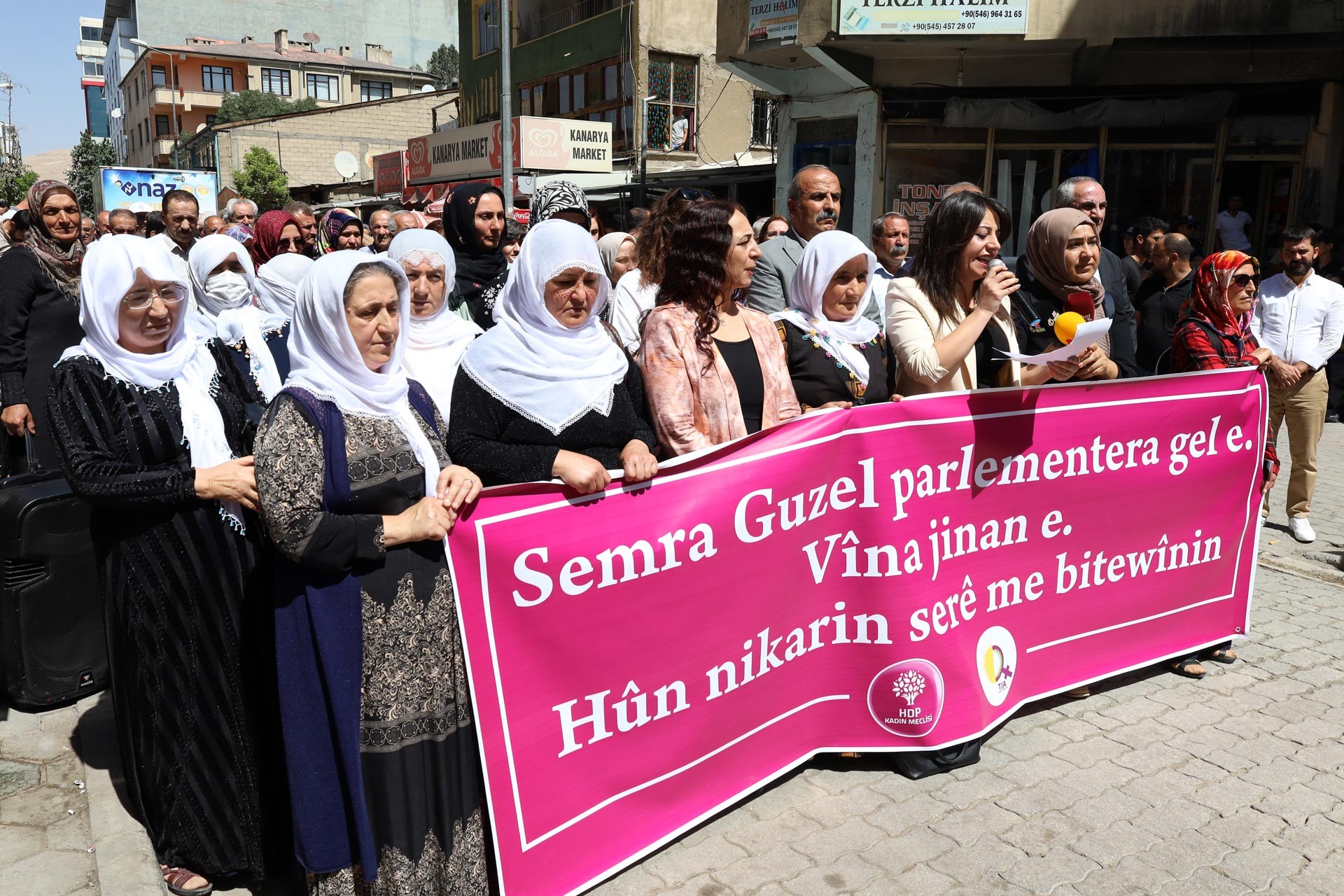 Van Edremit'te Semra Güzel'in tutuklanmasına tepki açıklaması