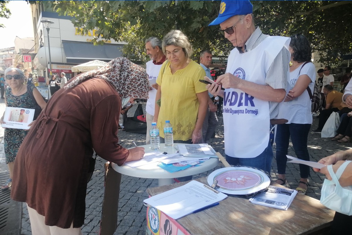 “Sağlıklı beslenme her çocuğun hakkı” imza kampanyası devam ediyor