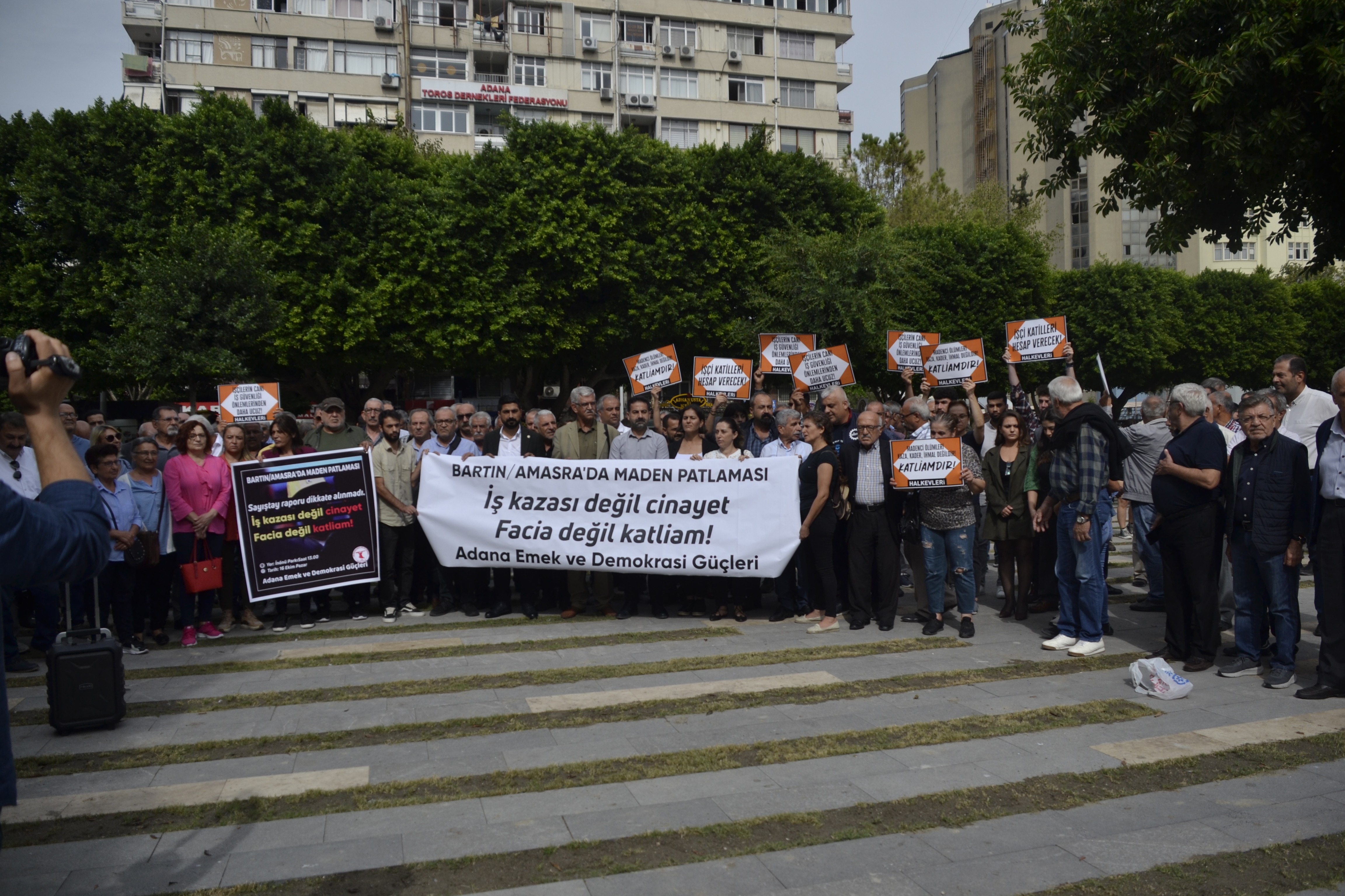 Adana'da Bartın'daki madende yaşanan iş cinayeti protesto edildi