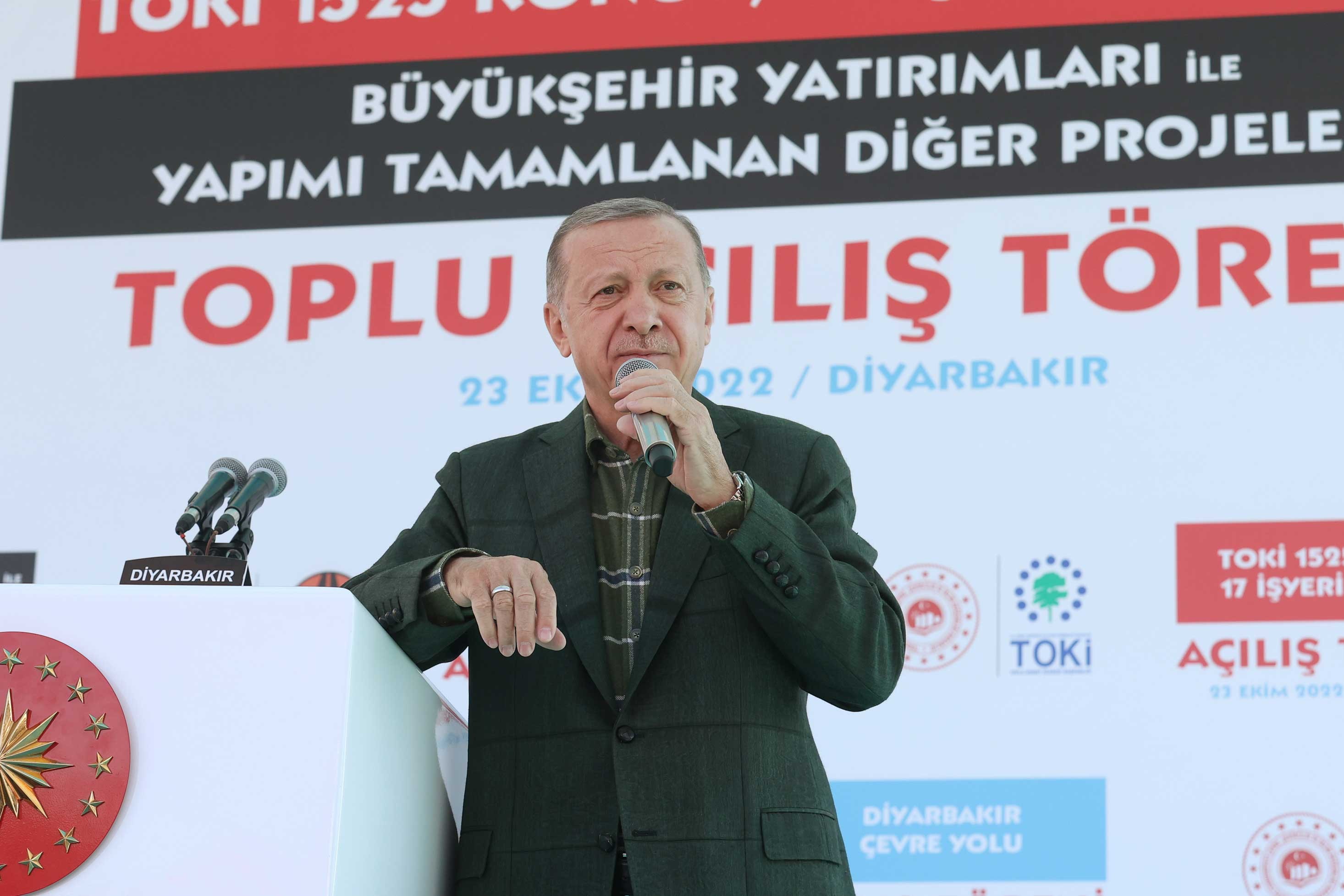 Tayyip Erdoğan, Diyarbakır'da konuşurken