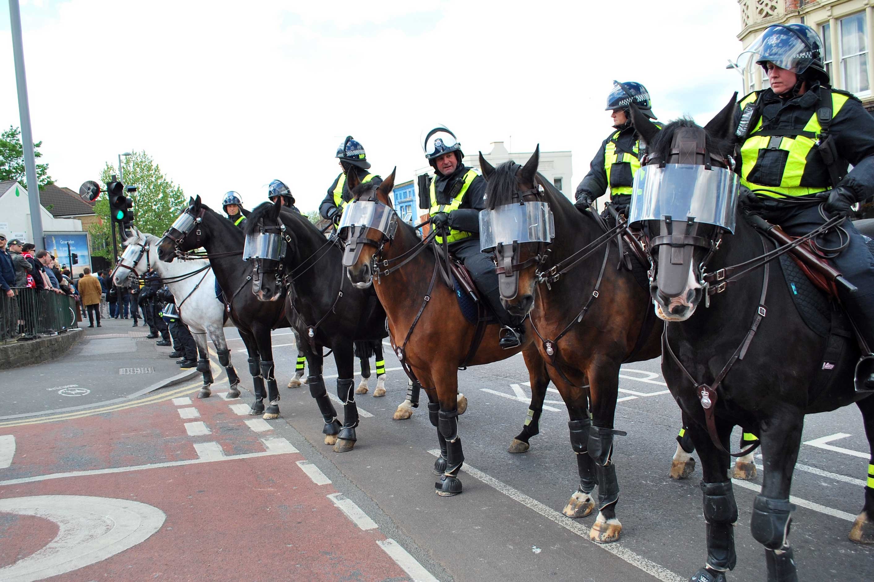 İngiltere polisi