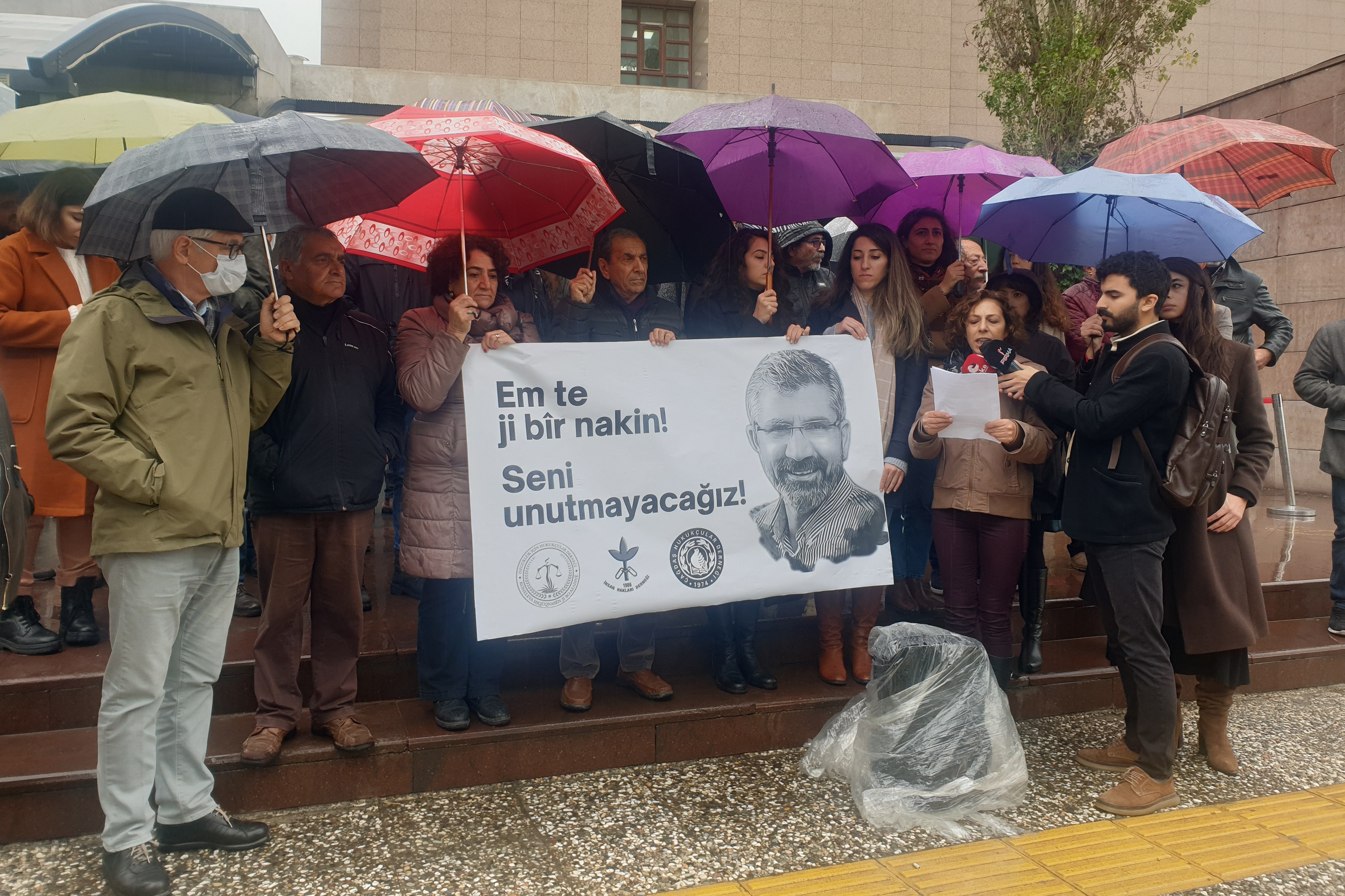 Tahir Elçi İzmir'de anıldı.